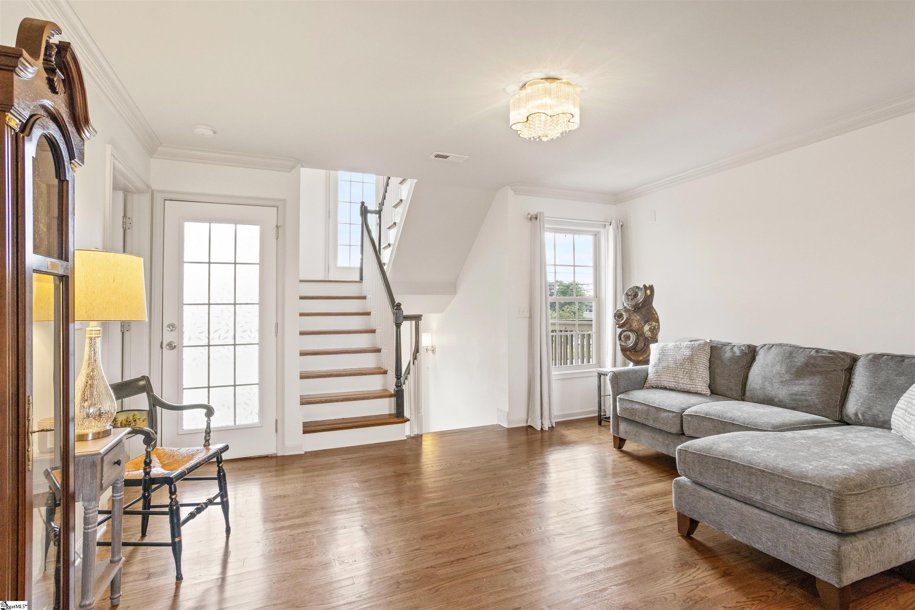 202 S Memminger Street Property Photo 4