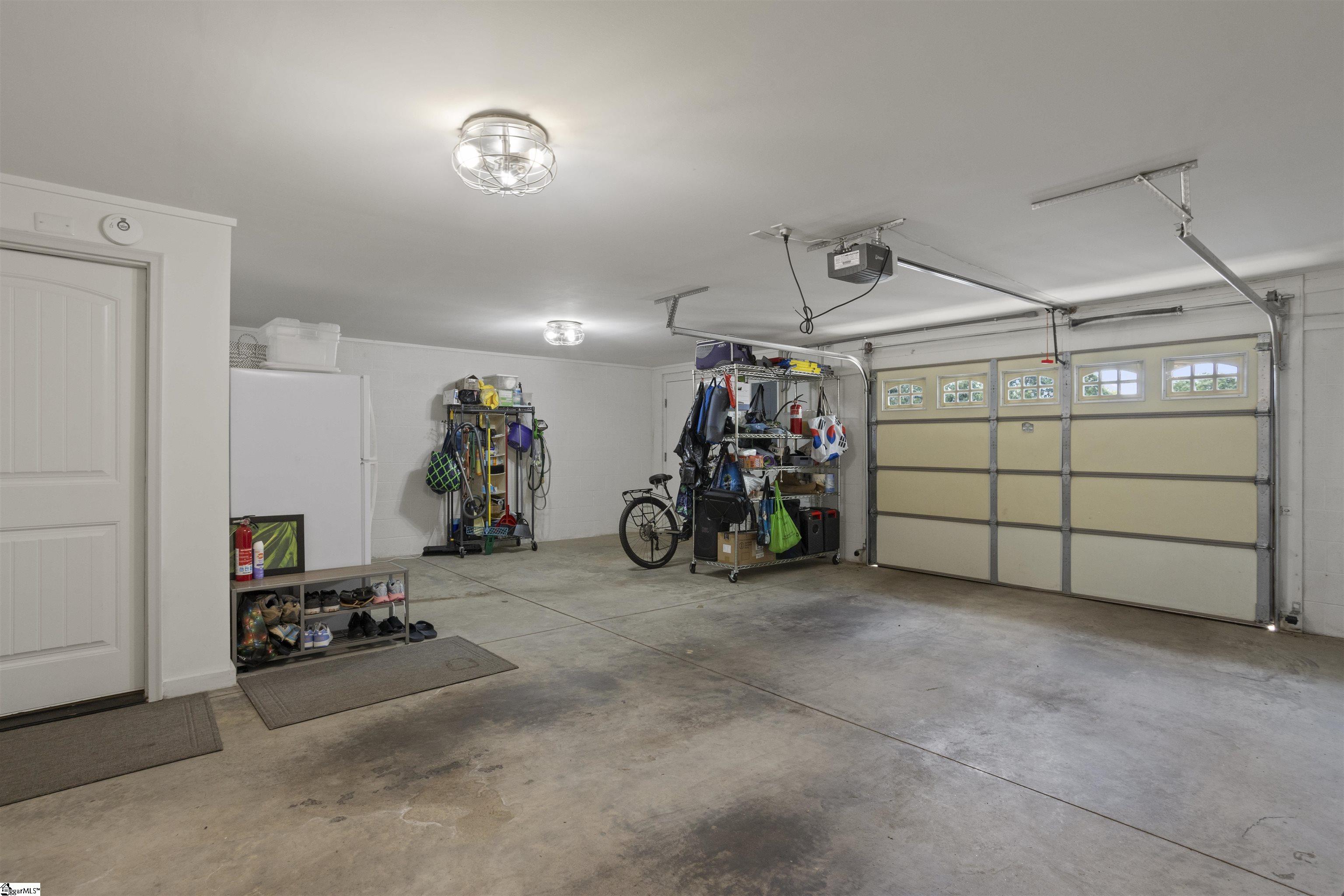 202 S Memminger Street Property Photo 25