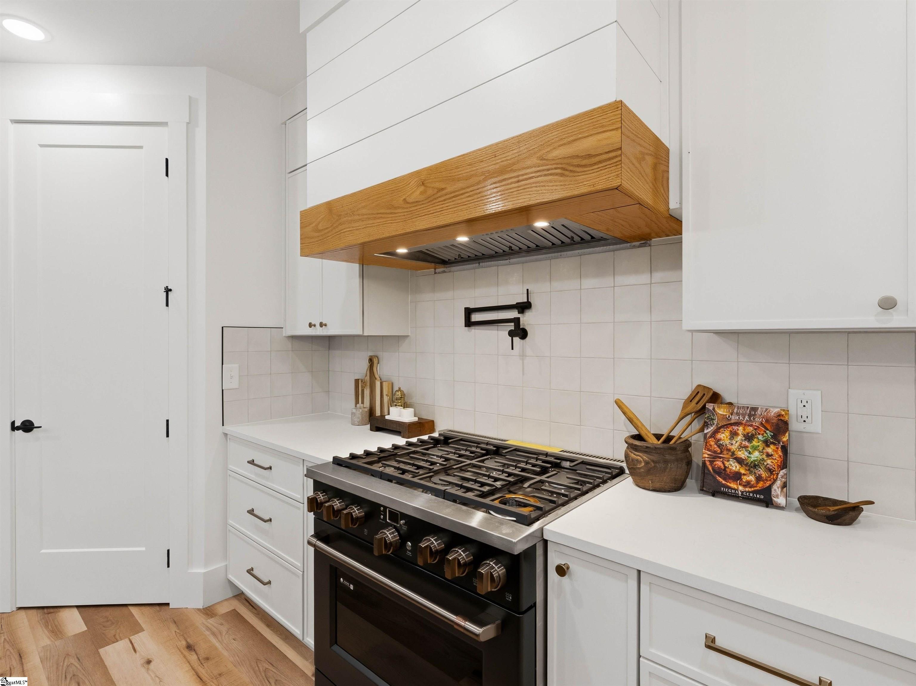 106 Joyful Court Property Photo 12