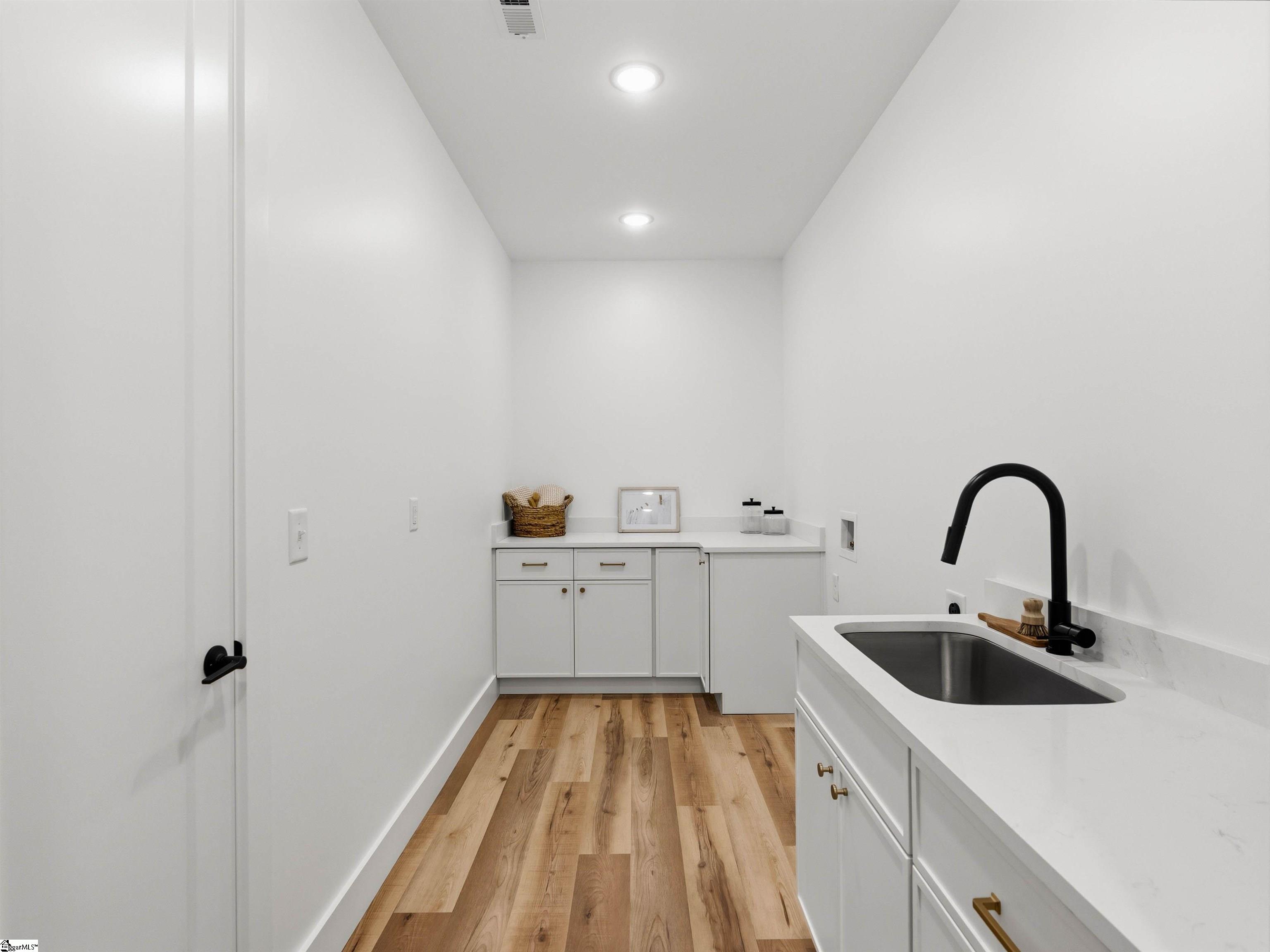106 Joyful Court Property Photo 30