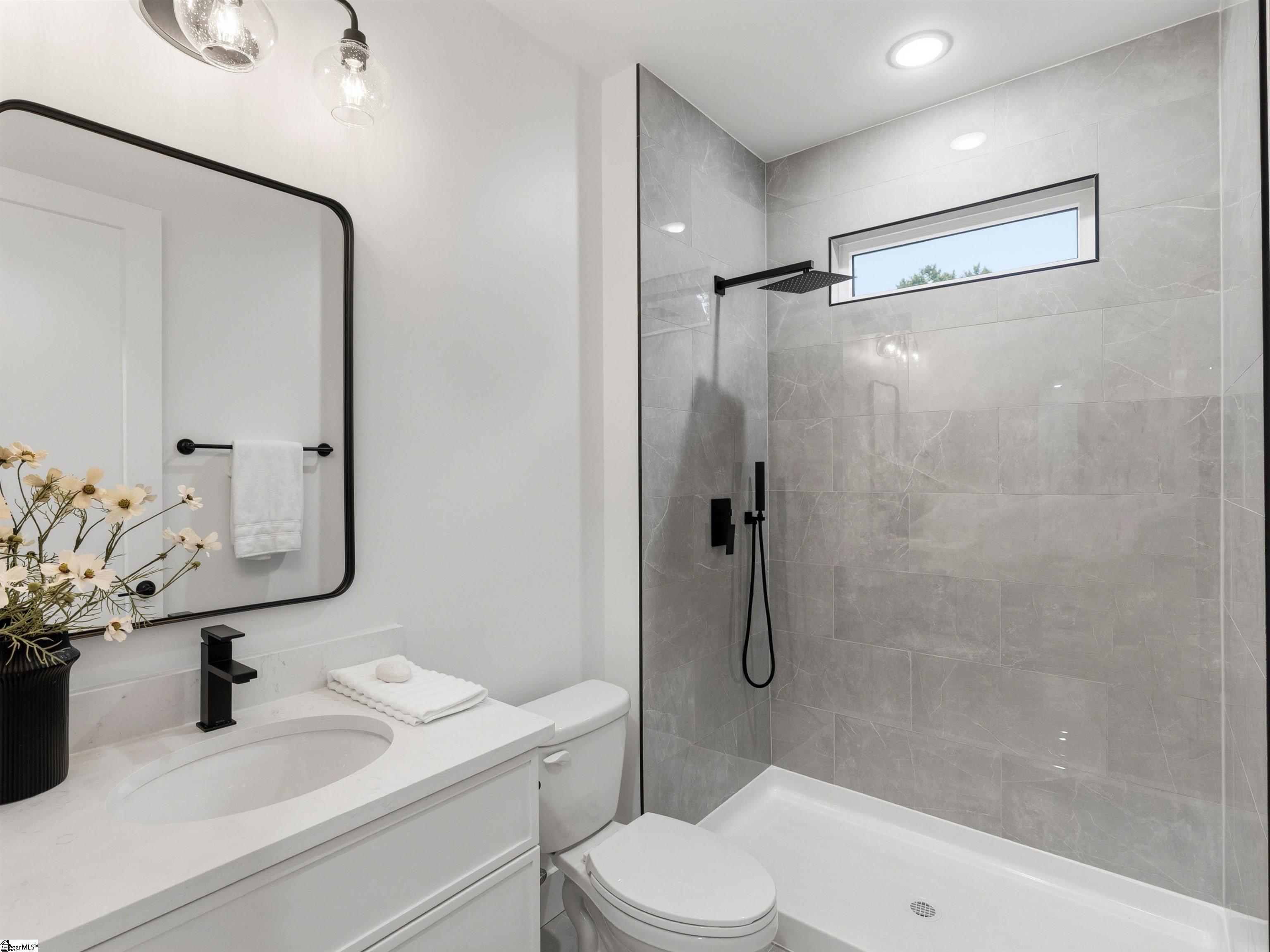 106 Joyful Court Property Photo 33