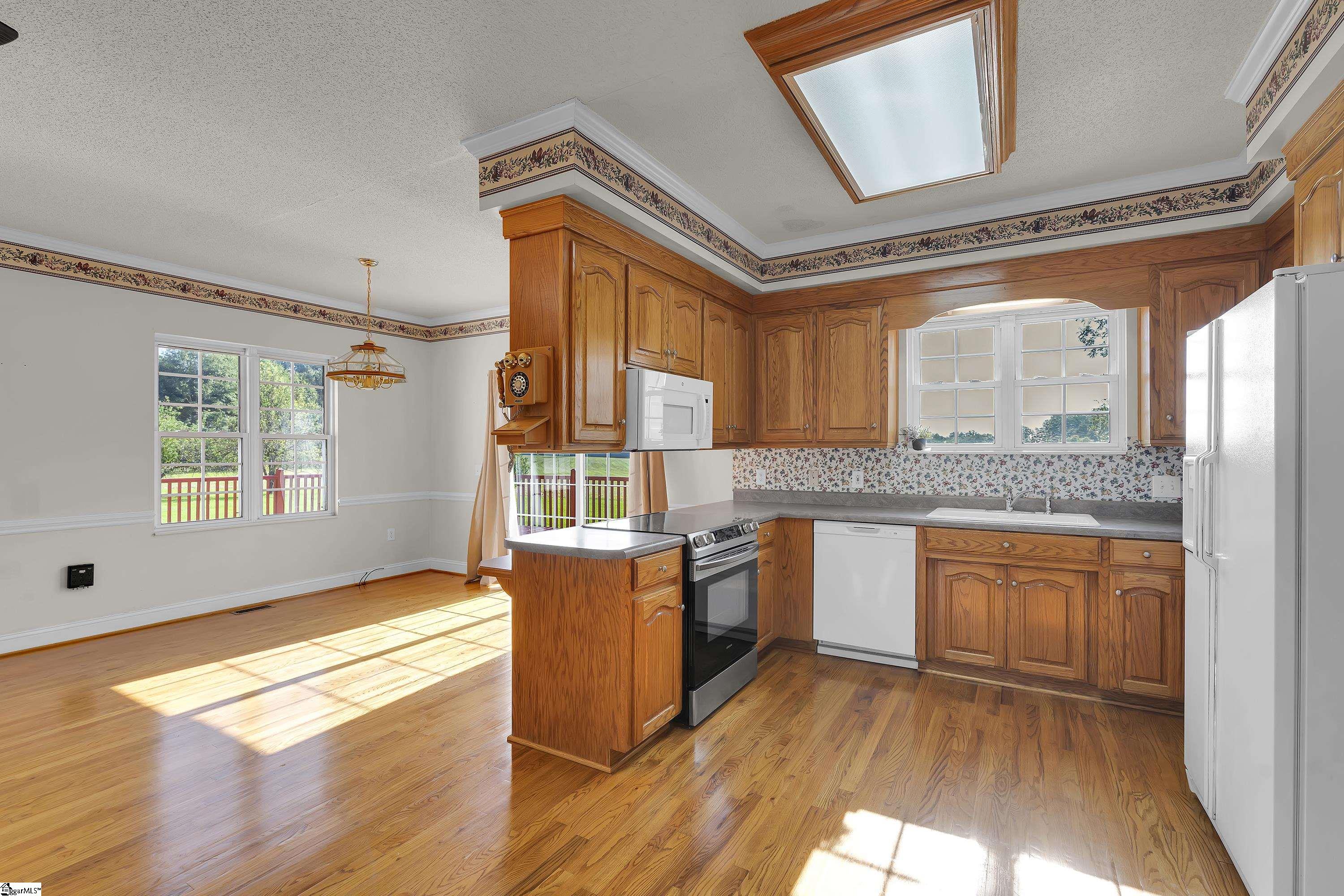 293 Berry Road Property Photo 6
