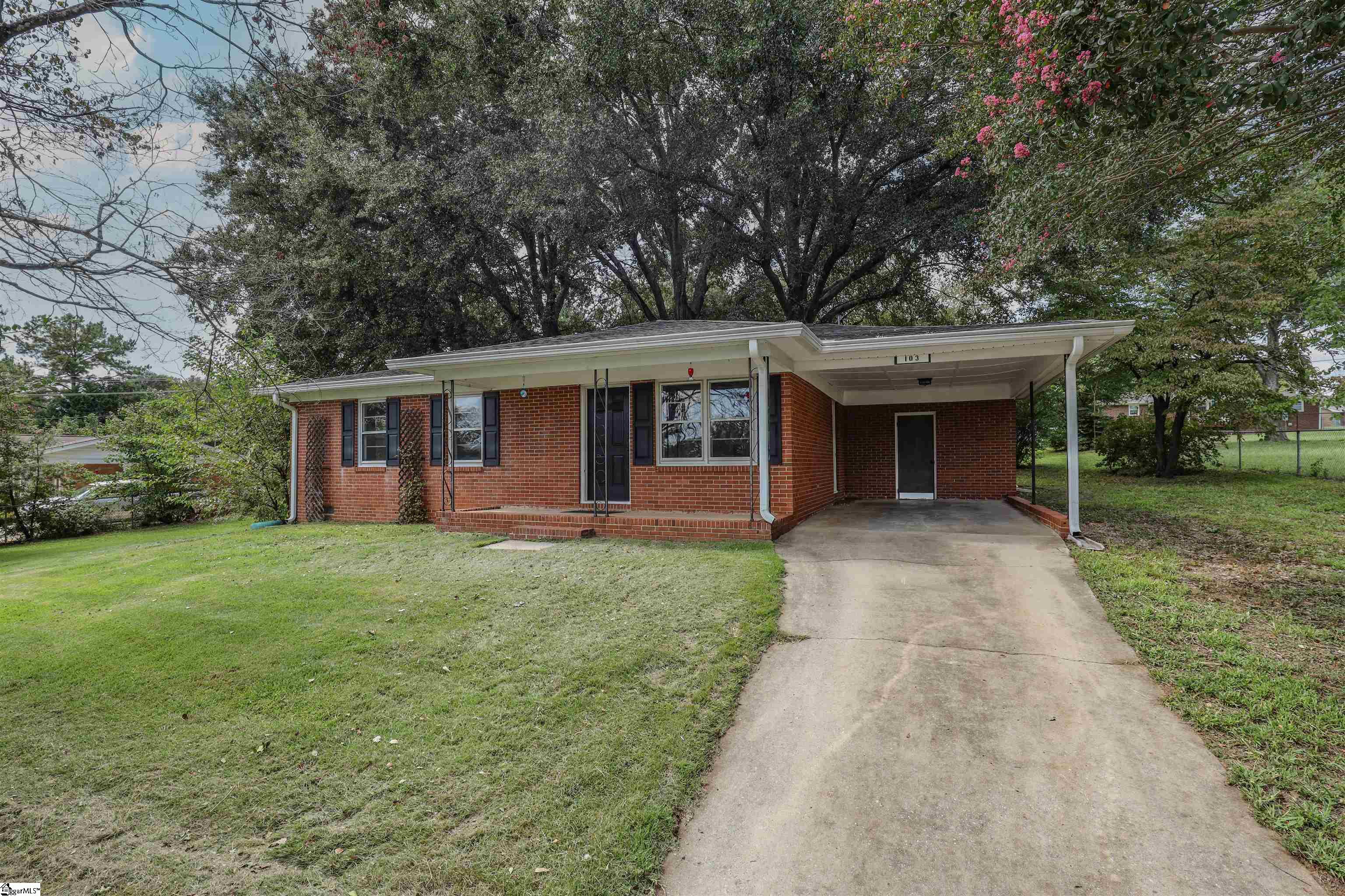 103 Belmont Circle Property Photo 2