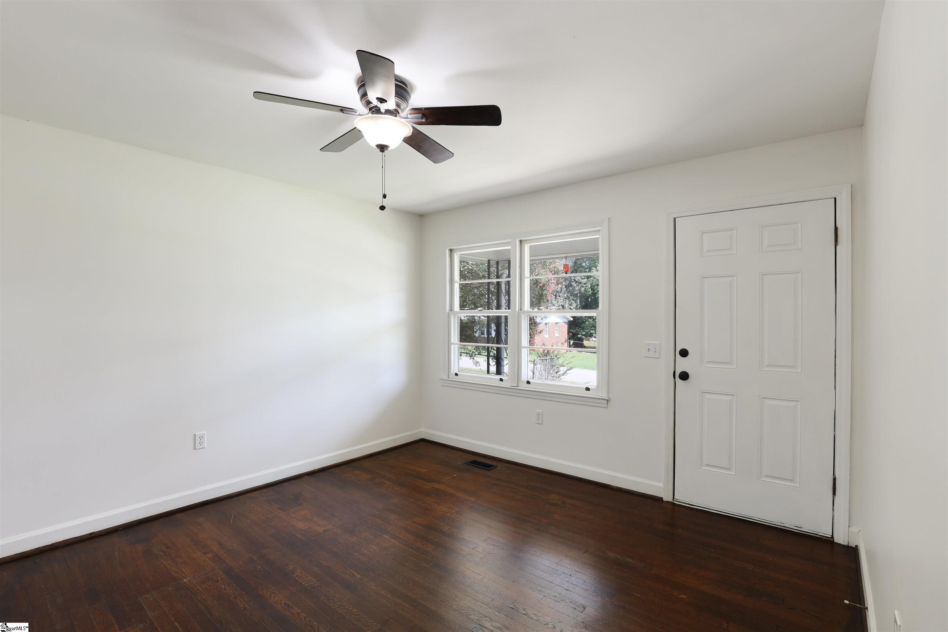 103 Belmont Circle Property Photo 6