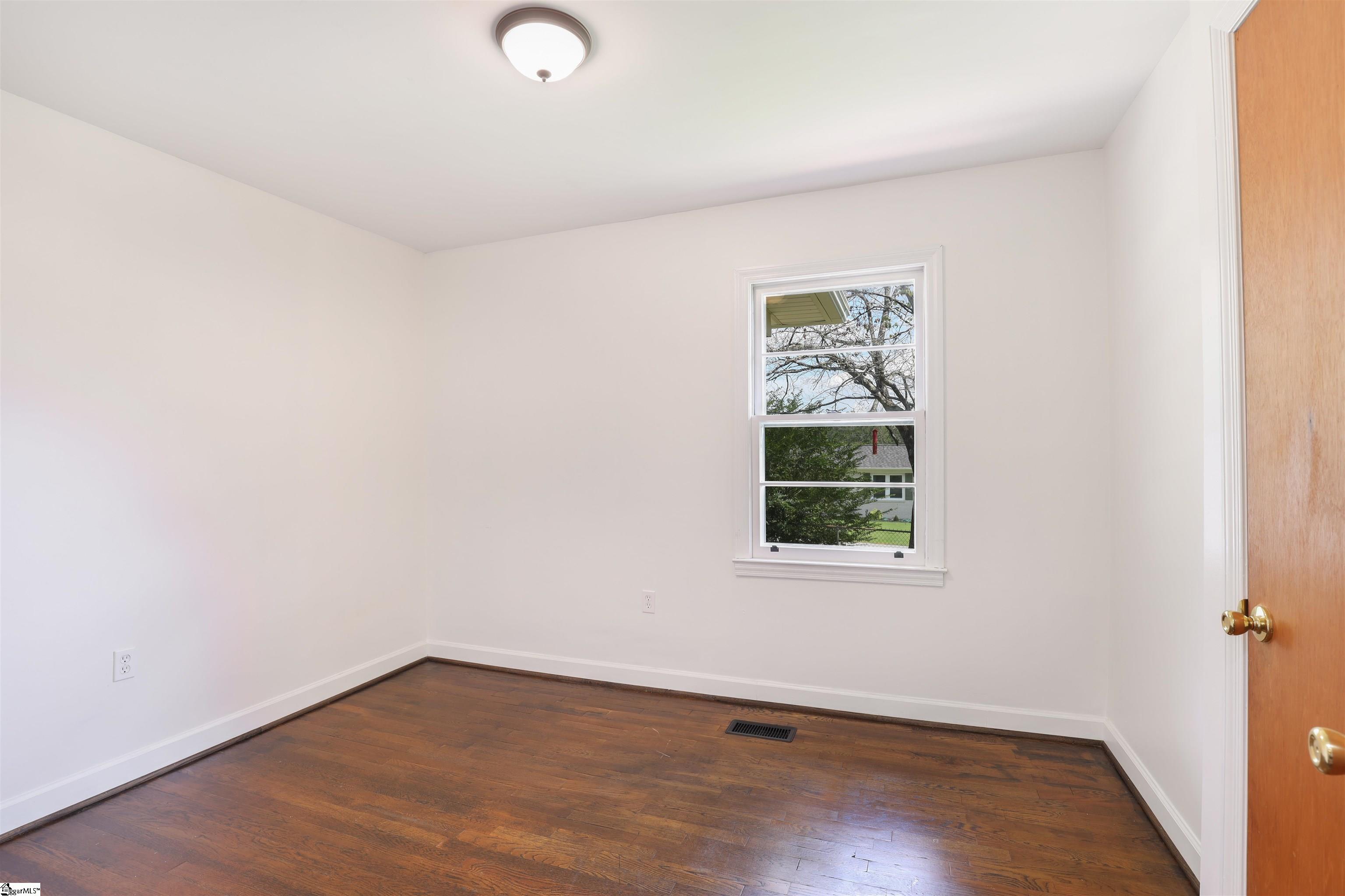 103 Belmont Circle Property Photo 18