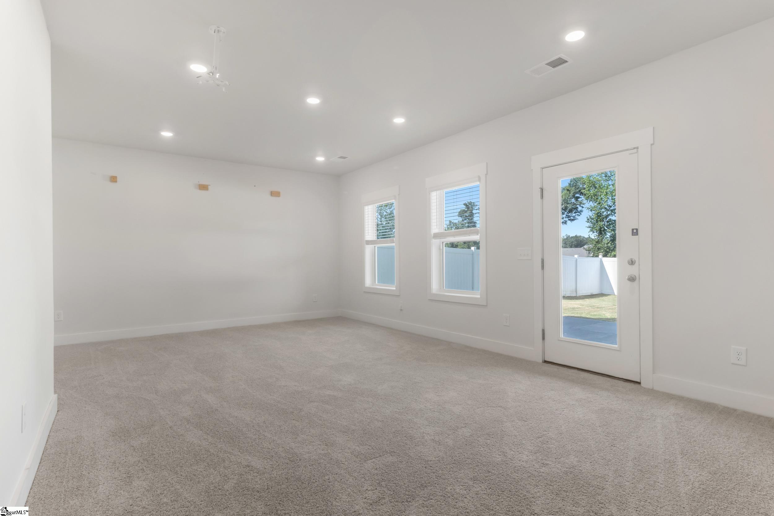 315 Pewter Circle Property Photo 38