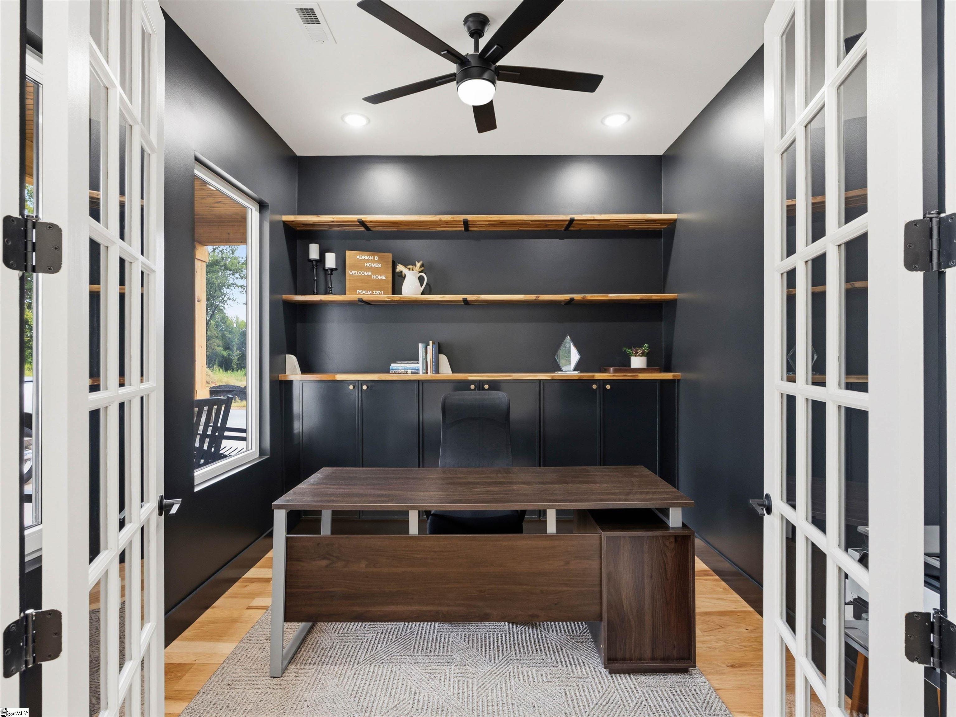 102 Joyful Court Property Photo 8