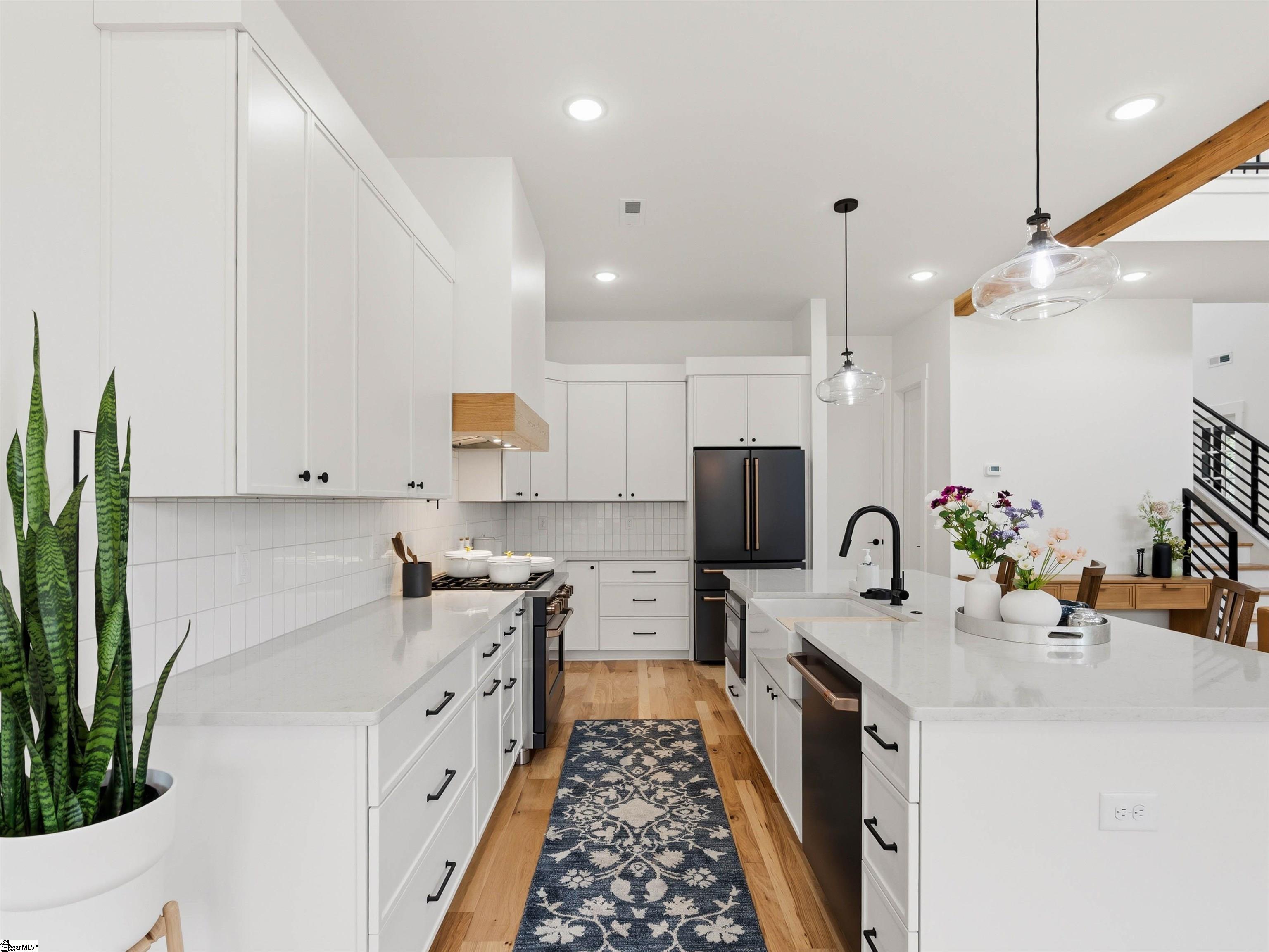 102 Joyful Court Property Photo 21