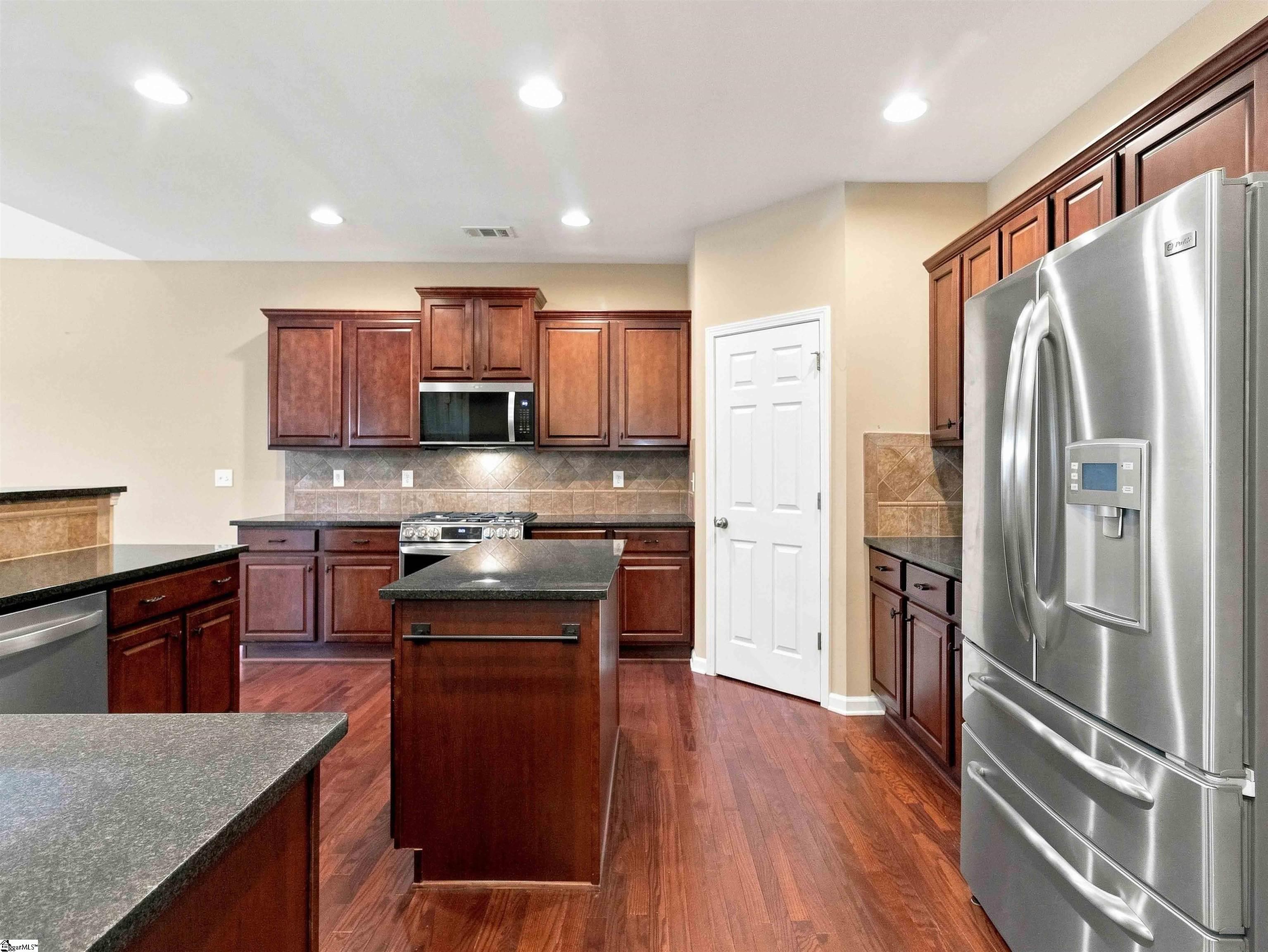 11 Roanoke Hills Court Property Photo 21