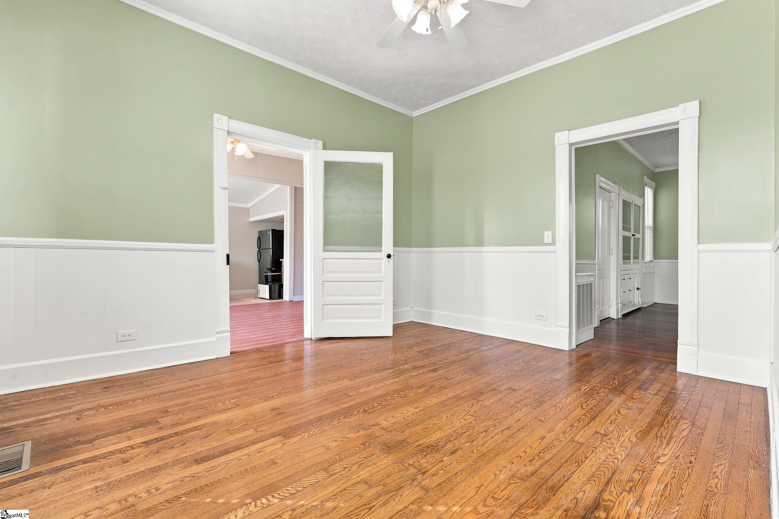 339 W Main Street Property Photo 18
