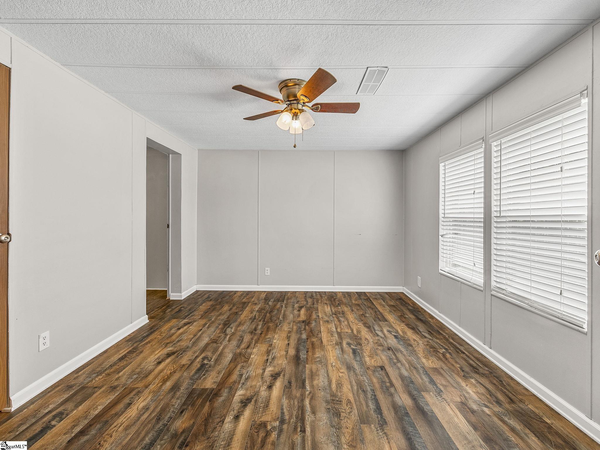 499 Murph Road Property Photo 16