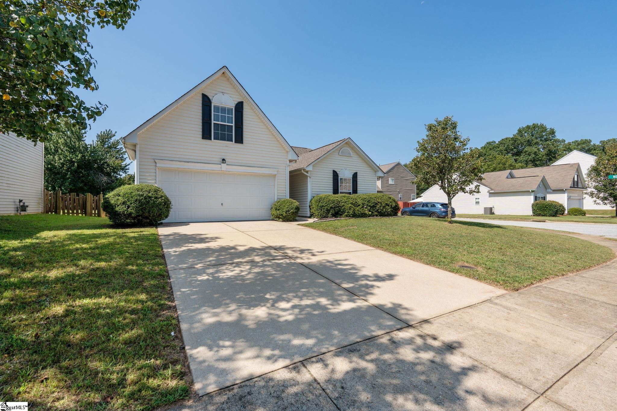100 Becket Court Property Photo 3