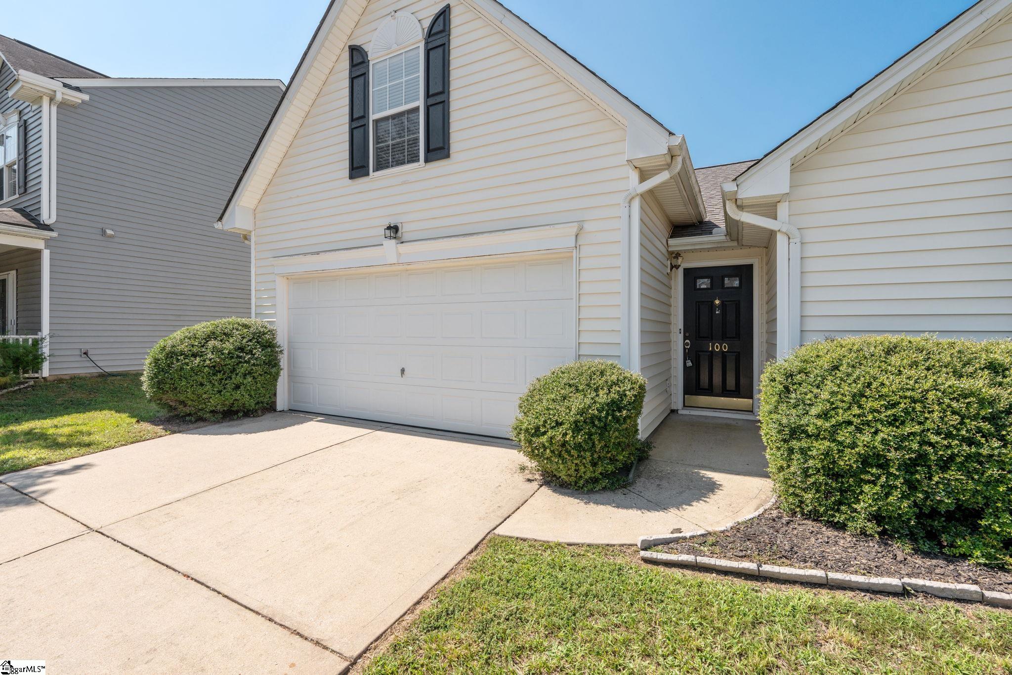 100 Becket Court Property Photo 4