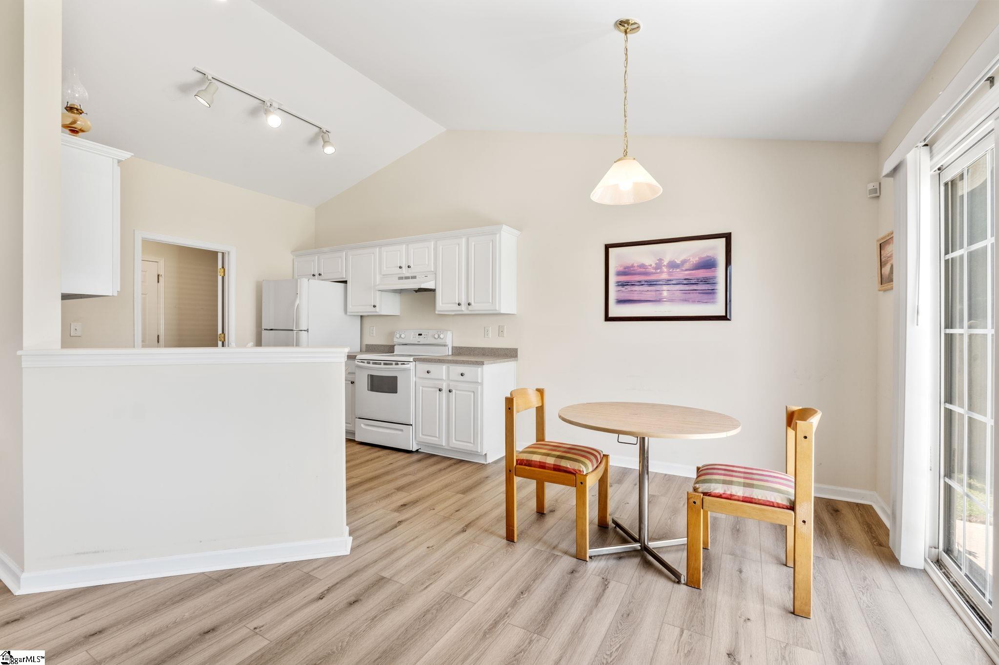 100 Becket Court Property Photo 14
