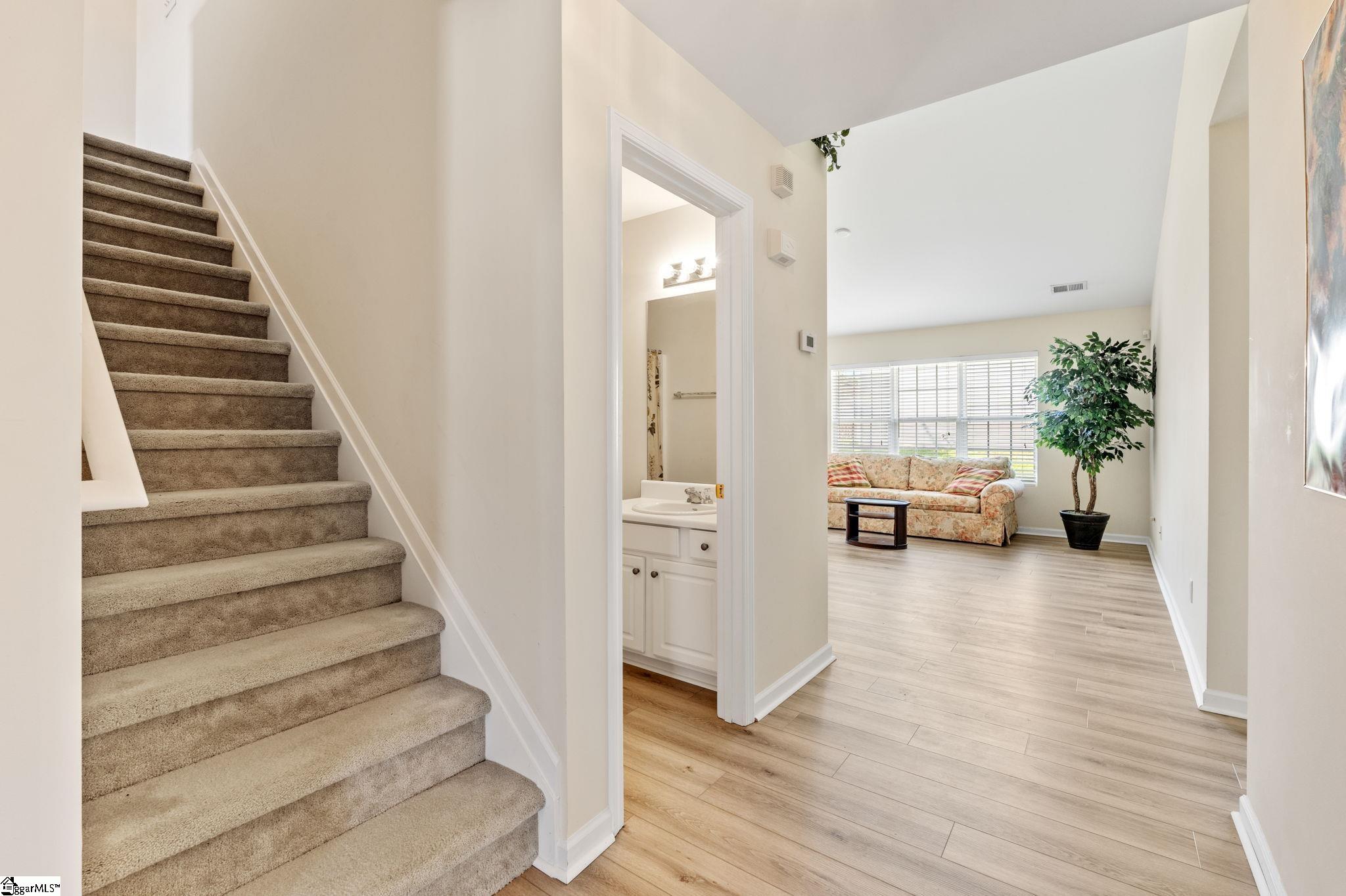 100 Becket Court Property Photo 23