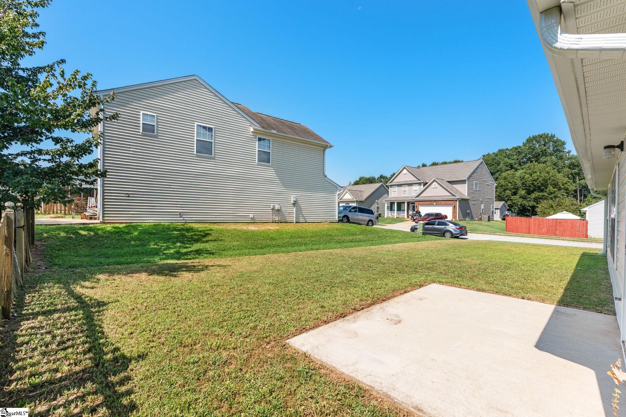 100 Becket Court Property Photo 25