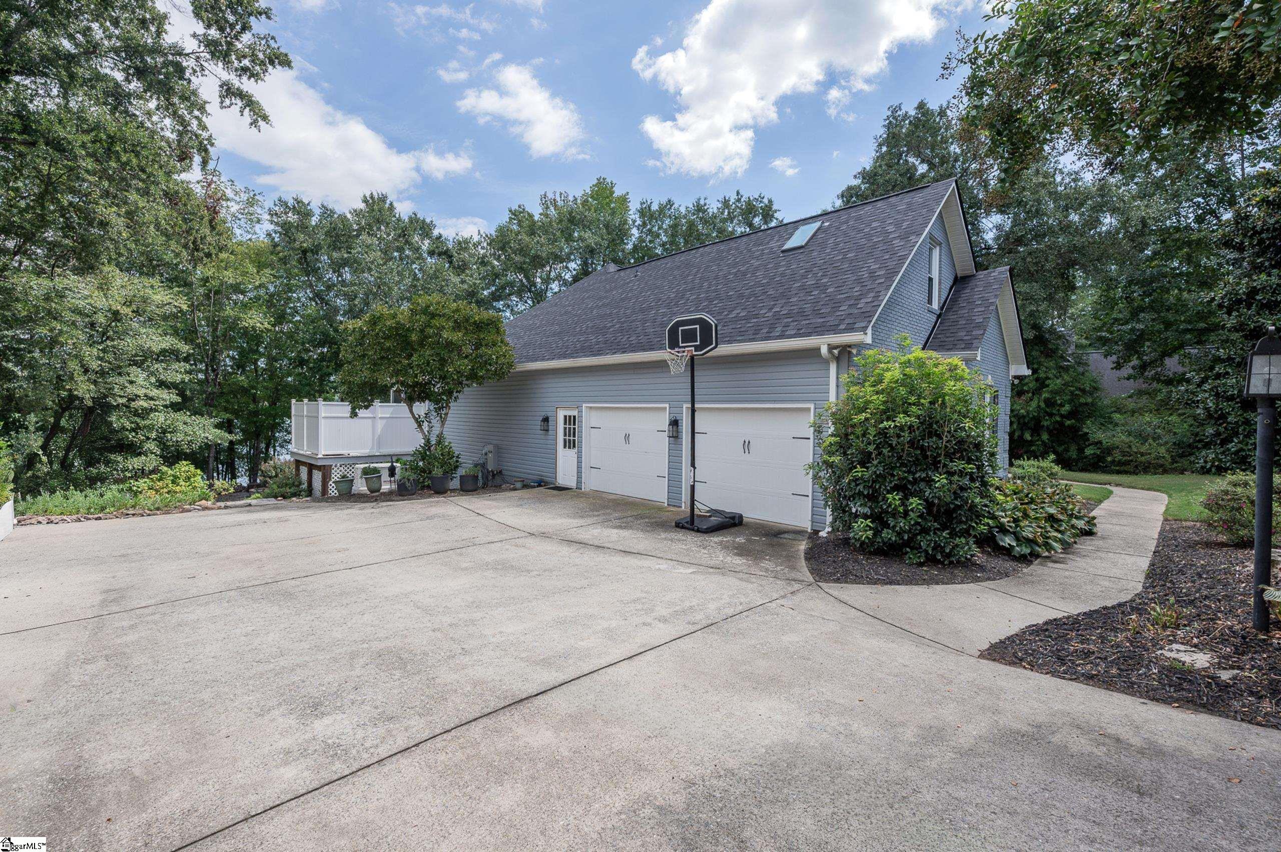 116 Blue Water Trail Property Photo 5