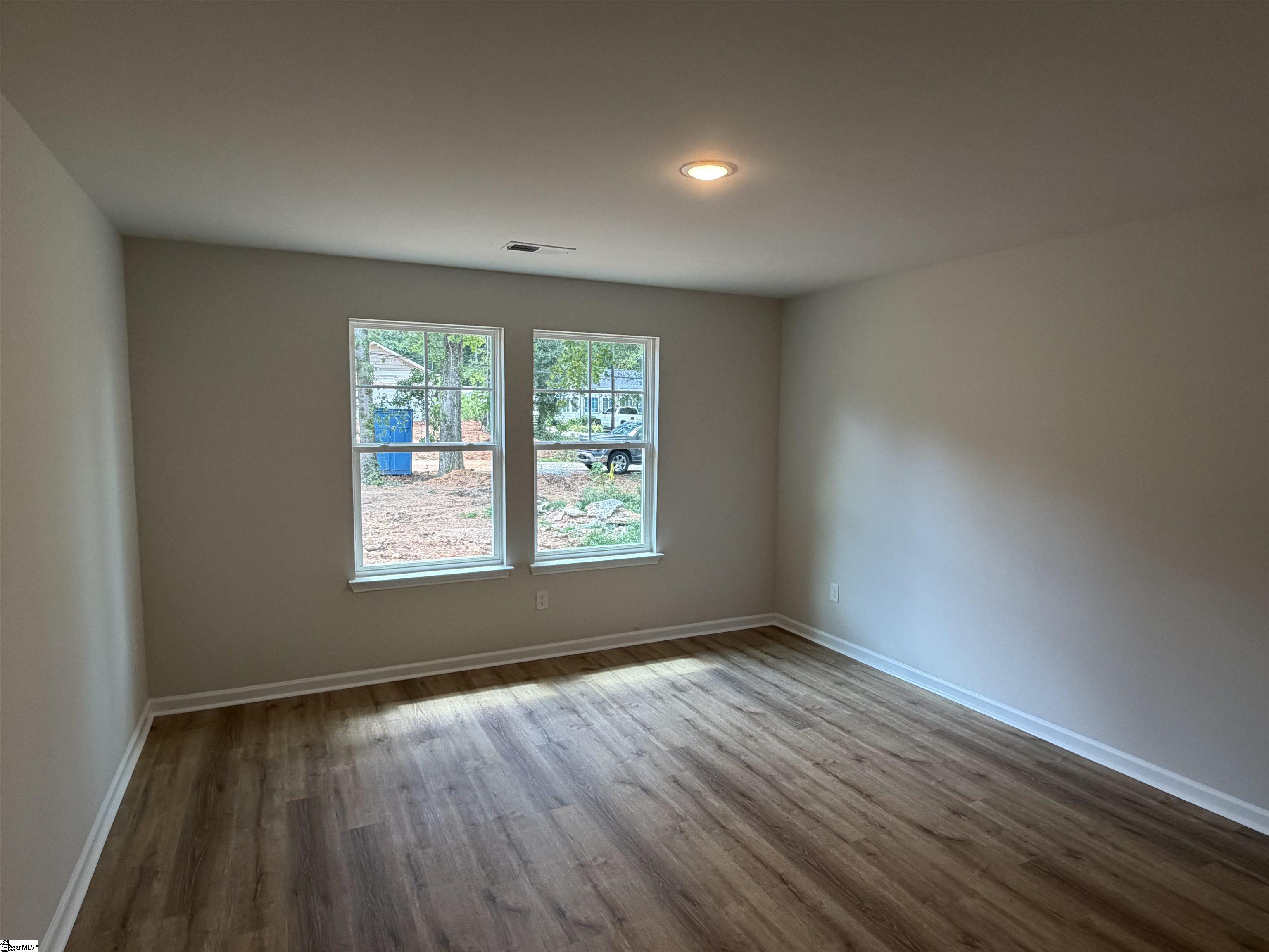 113 Barwood Circle Property Photo 2
