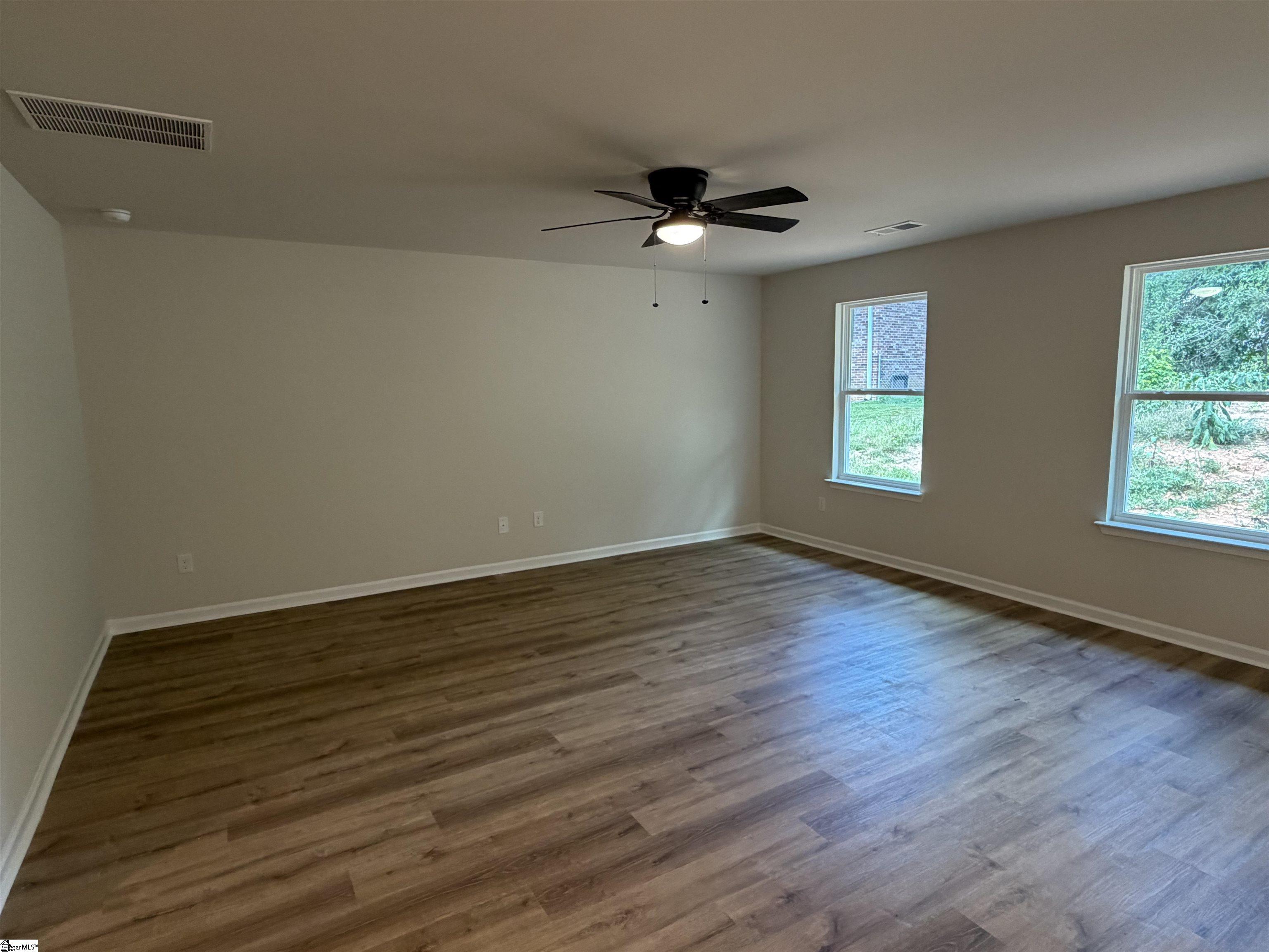 113 Barwood Circle Property Photo 4
