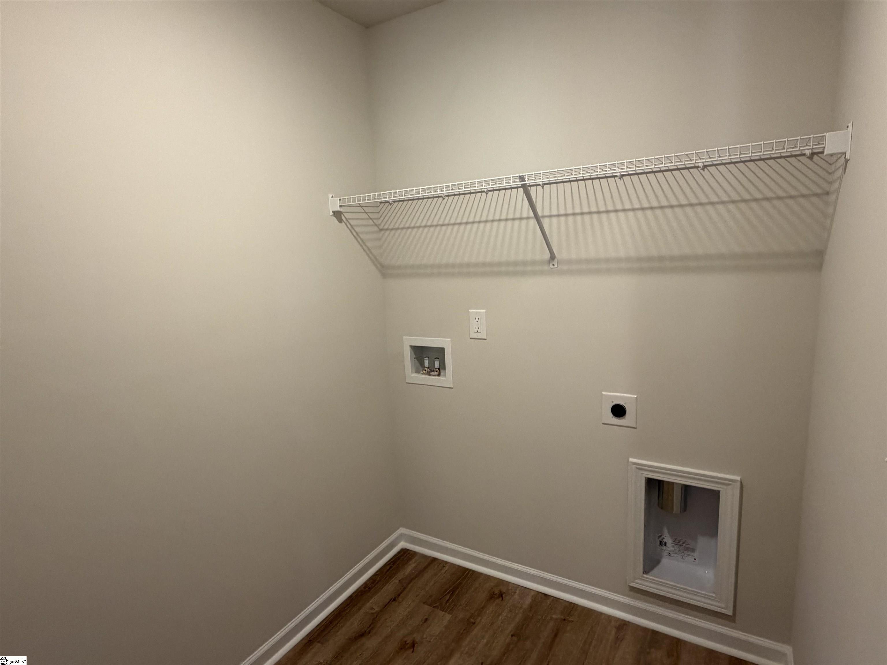 113 Barwood Circle Property Photo 8