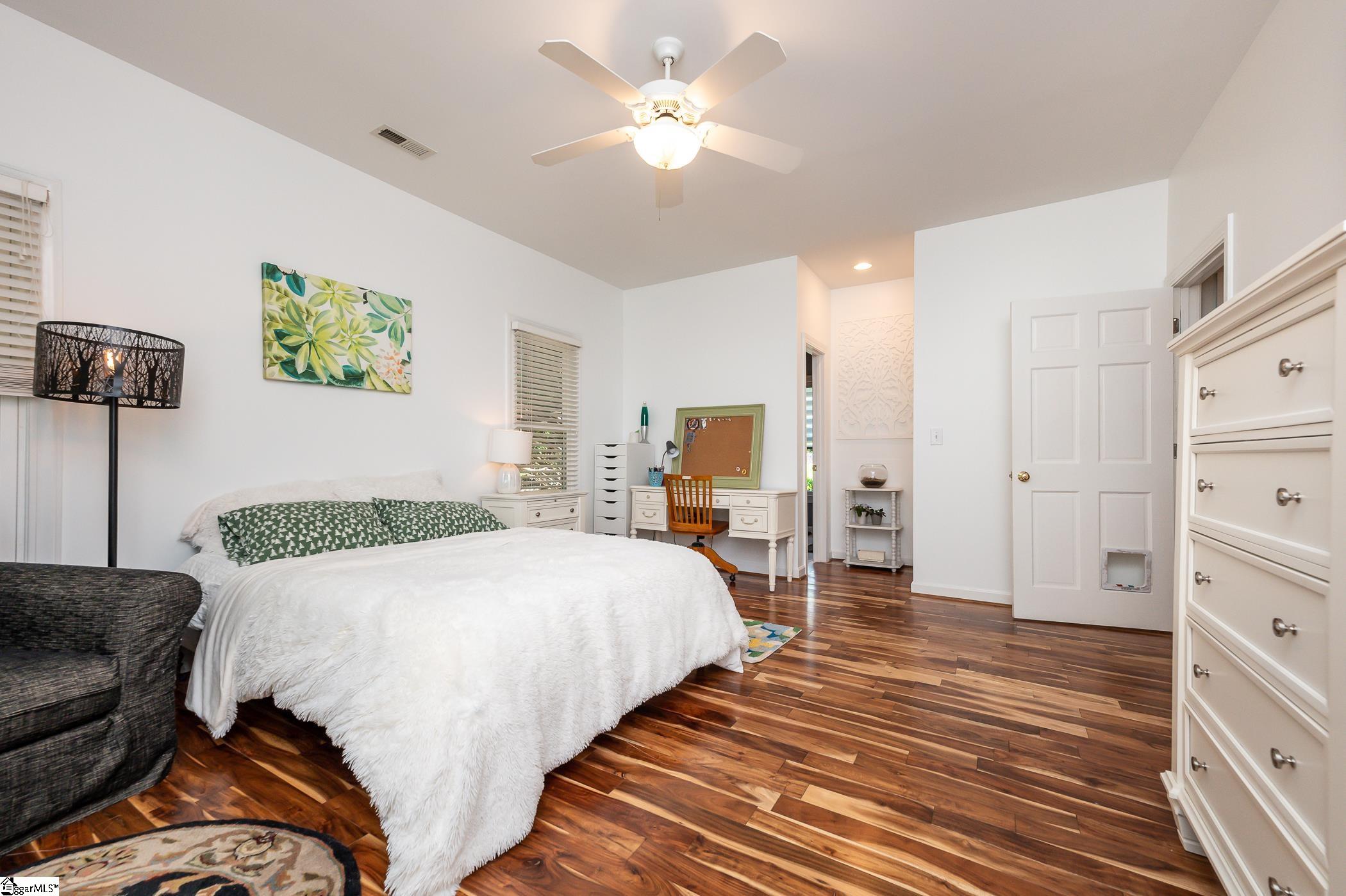 130 Raptor Way Property Photo 8