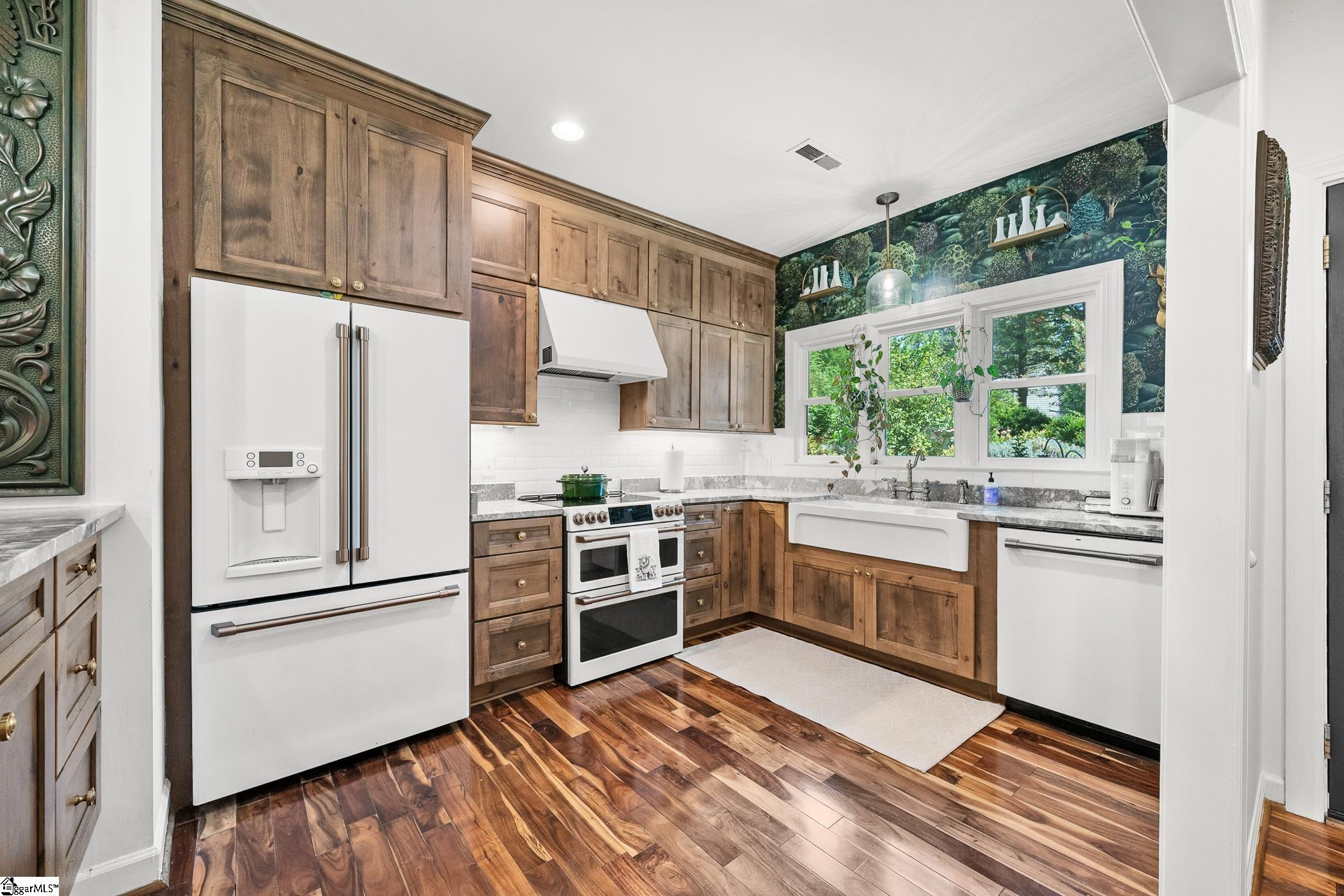 130 Raptor Way Property Photo 8