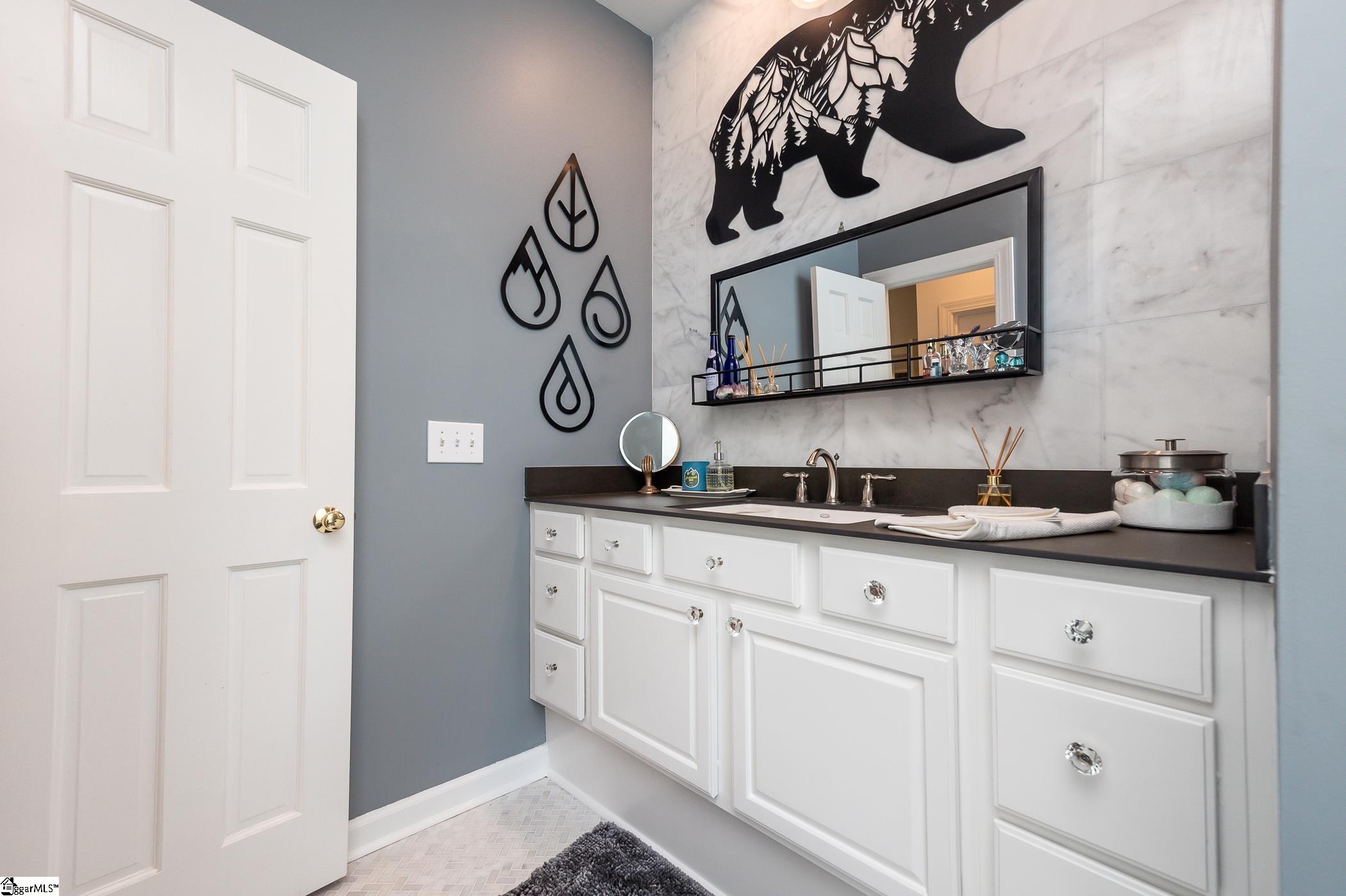 130 Raptor Way Property Photo 10