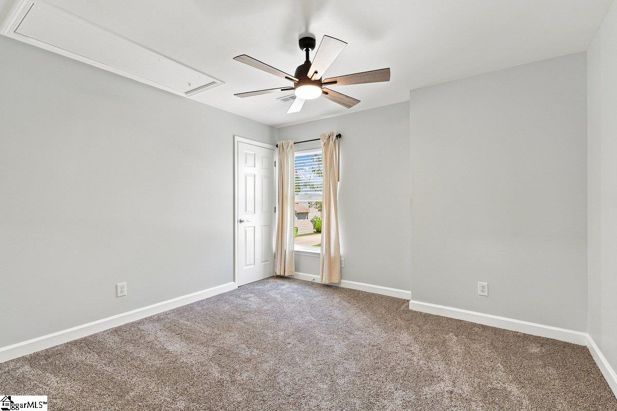 407 Flanders Court Property Photo 21