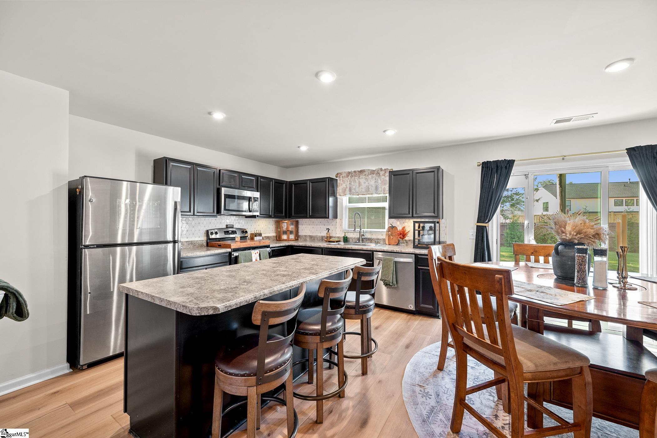 18 Maplestead Farms Court Property Photo 9