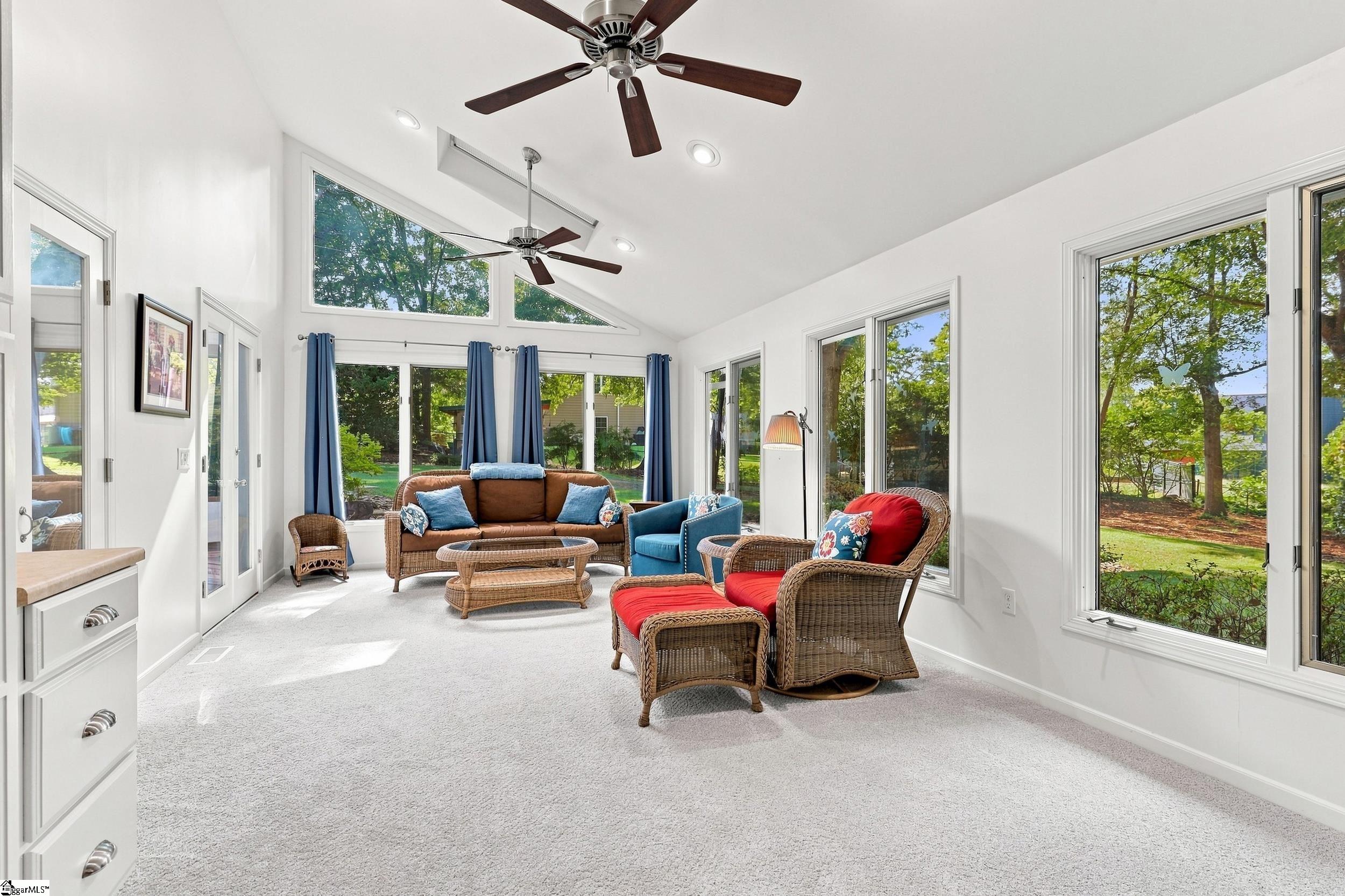 112 Lakeview Circle Property Photo 28