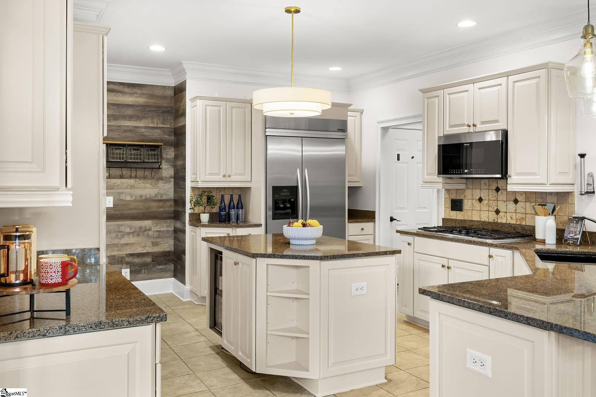 24 Appian Circle Property Photo 3