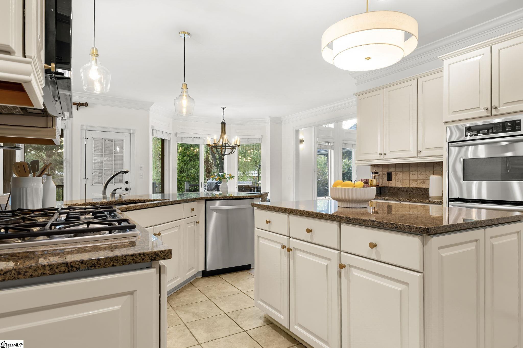 24 Appian Circle Property Photo 10
