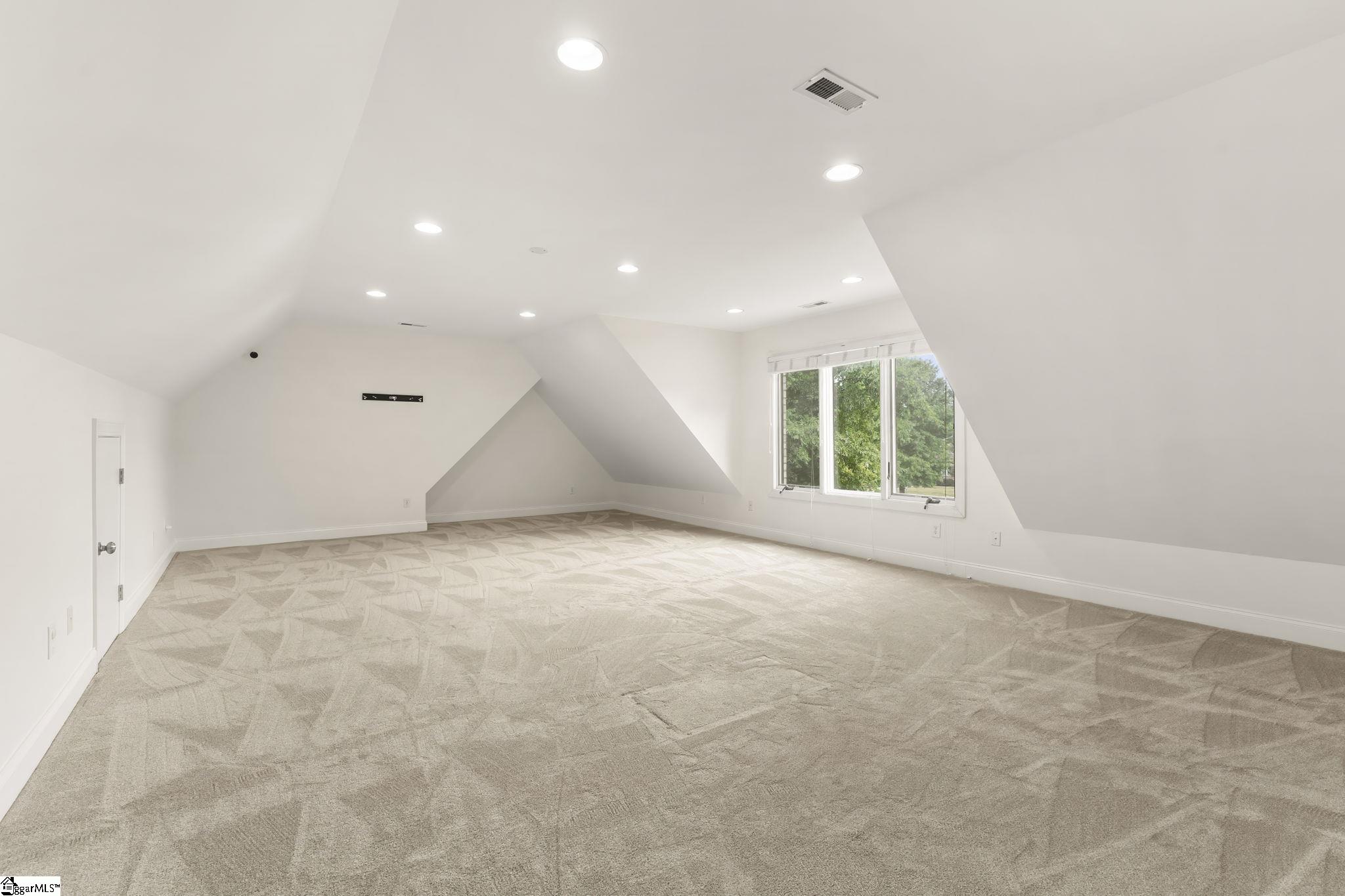 24 Appian Circle Property Photo 33