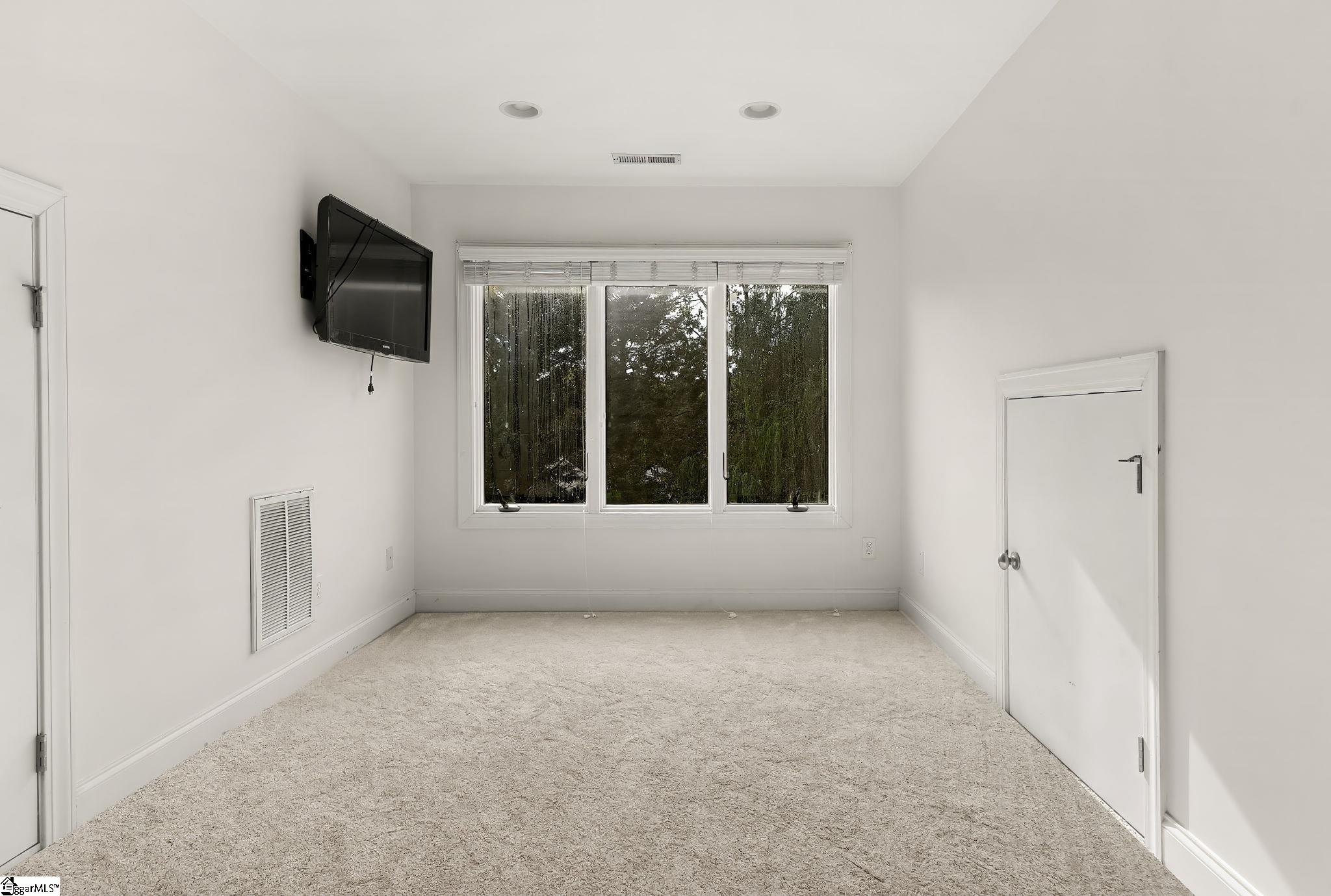 24 Appian Circle Property Photo 44