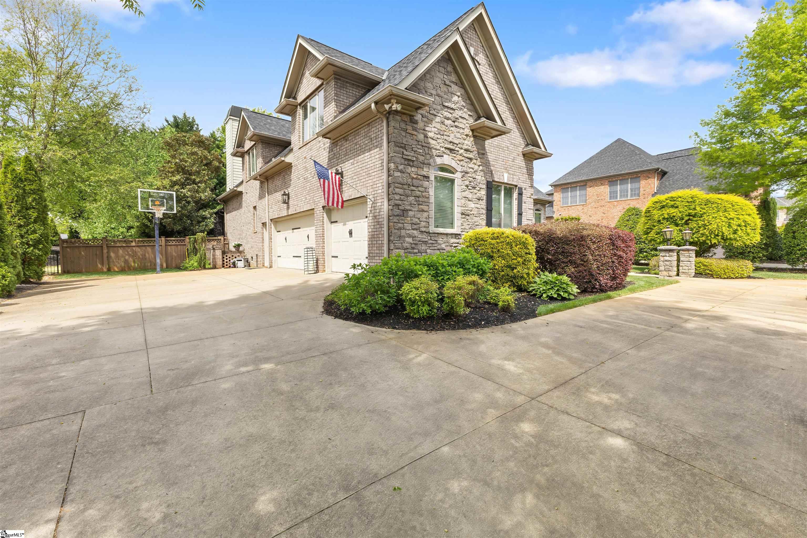 24 Appian Circle Property Photo 47