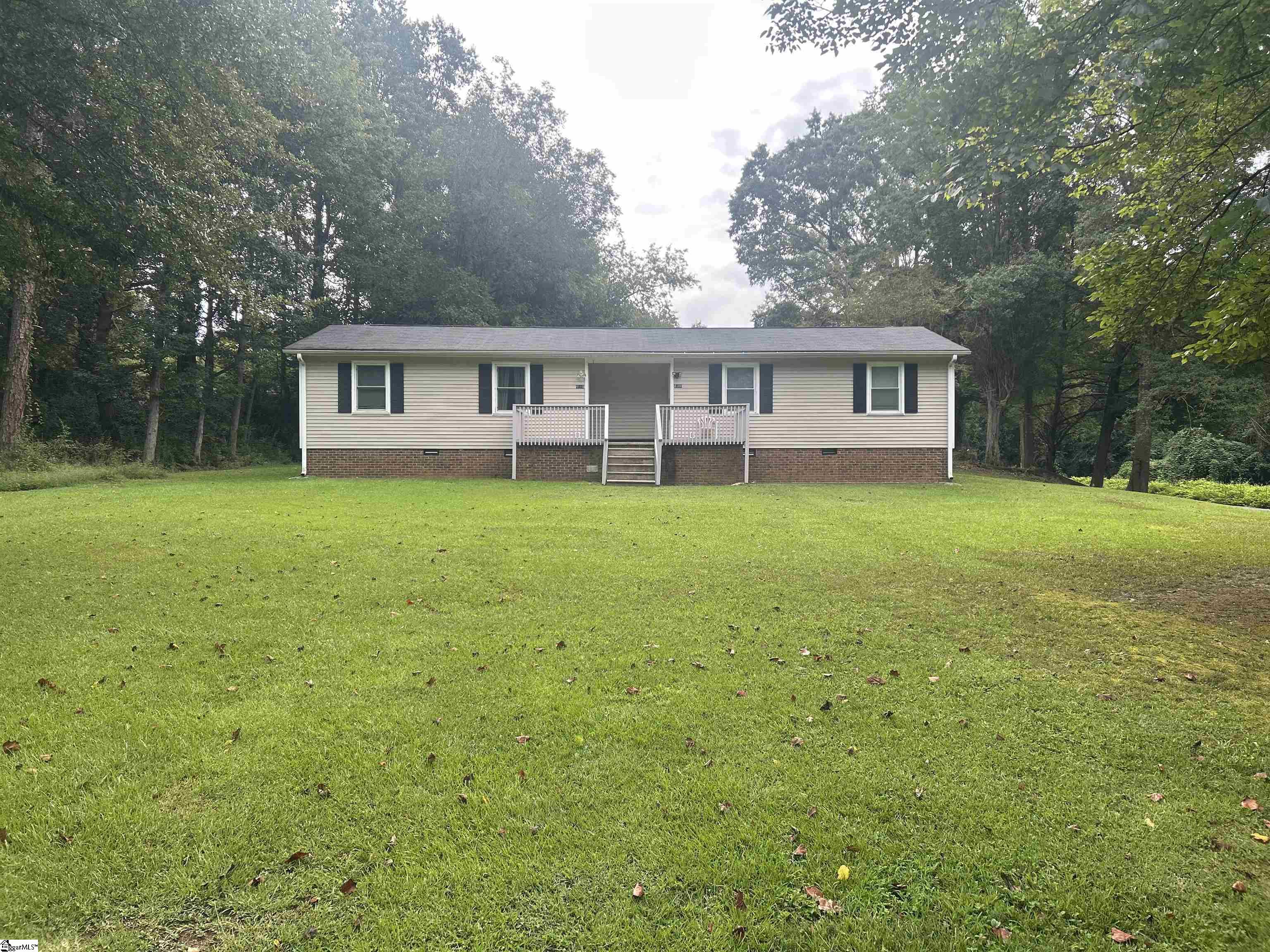4110 E Croft Circle Property Photo 1