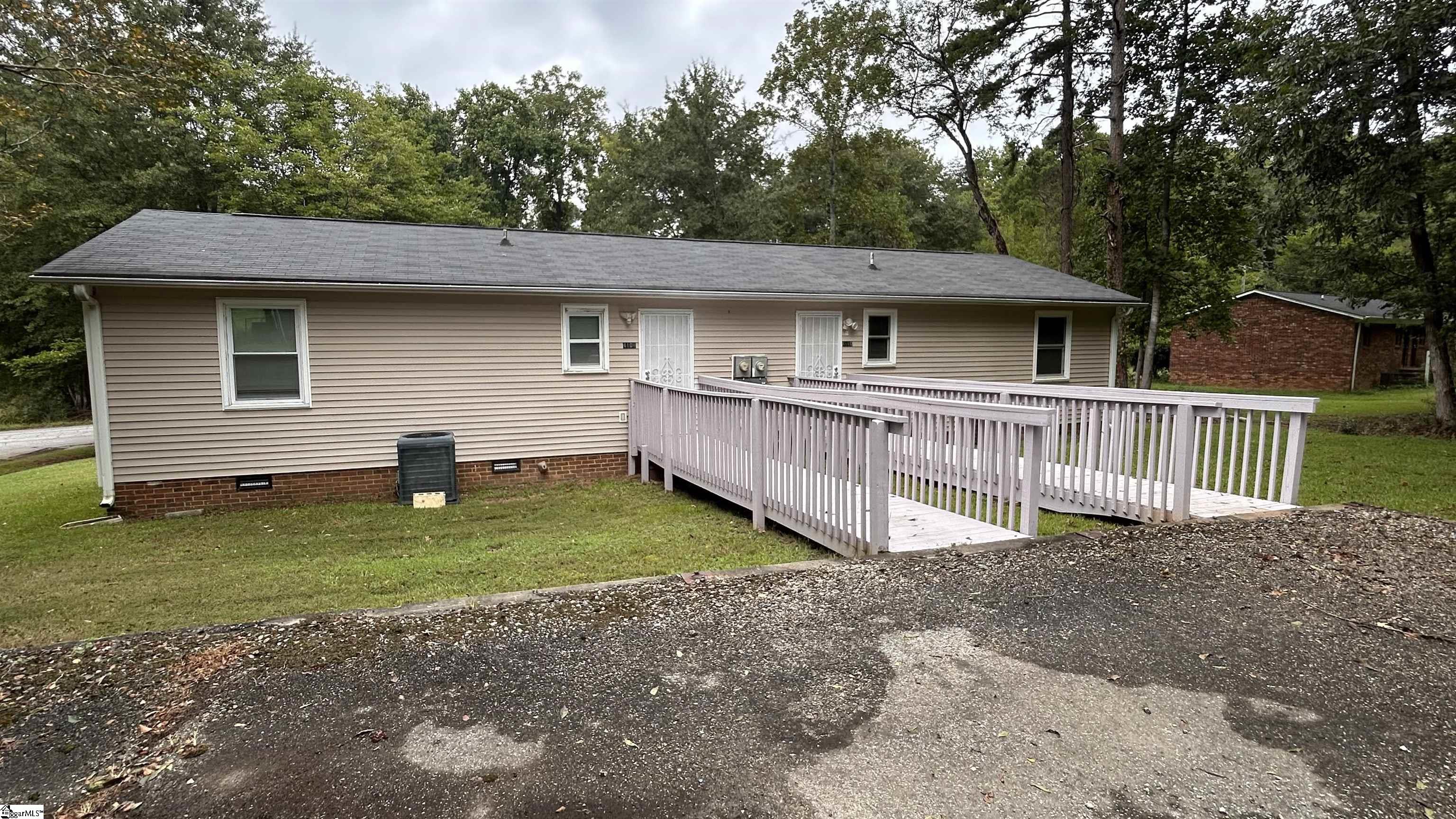 4110 E Croft Circle Property Photo 2
