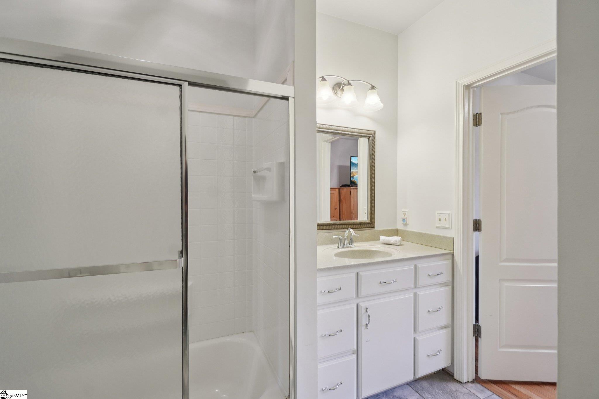 100 Paris Glen Way Property Photo 27