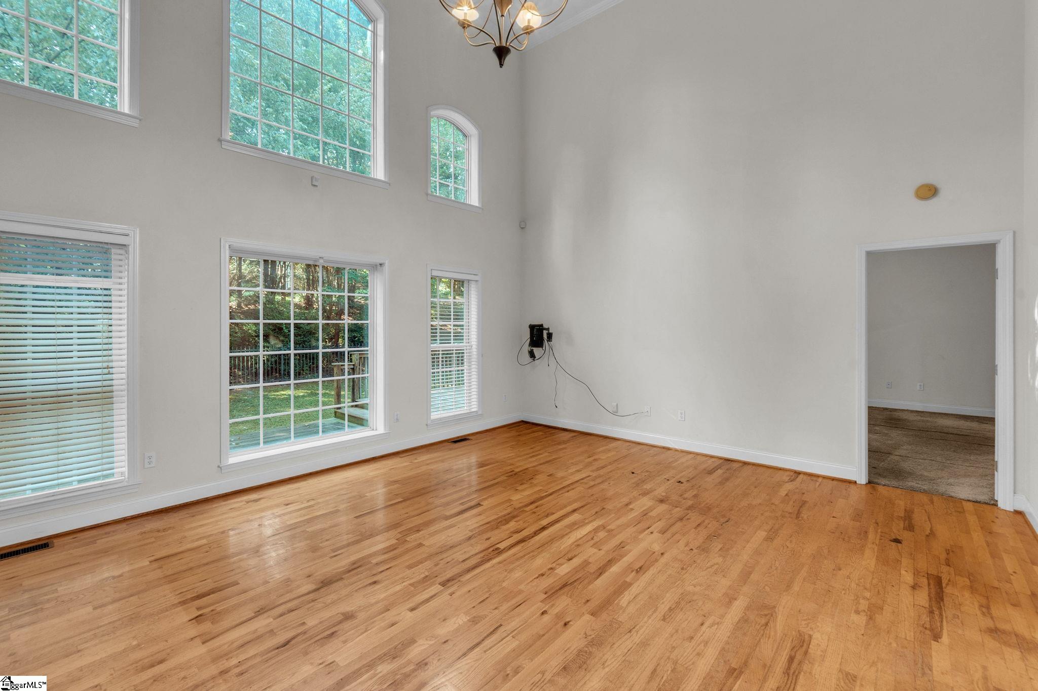 643 Mount Vernon Lane Property Photo 6