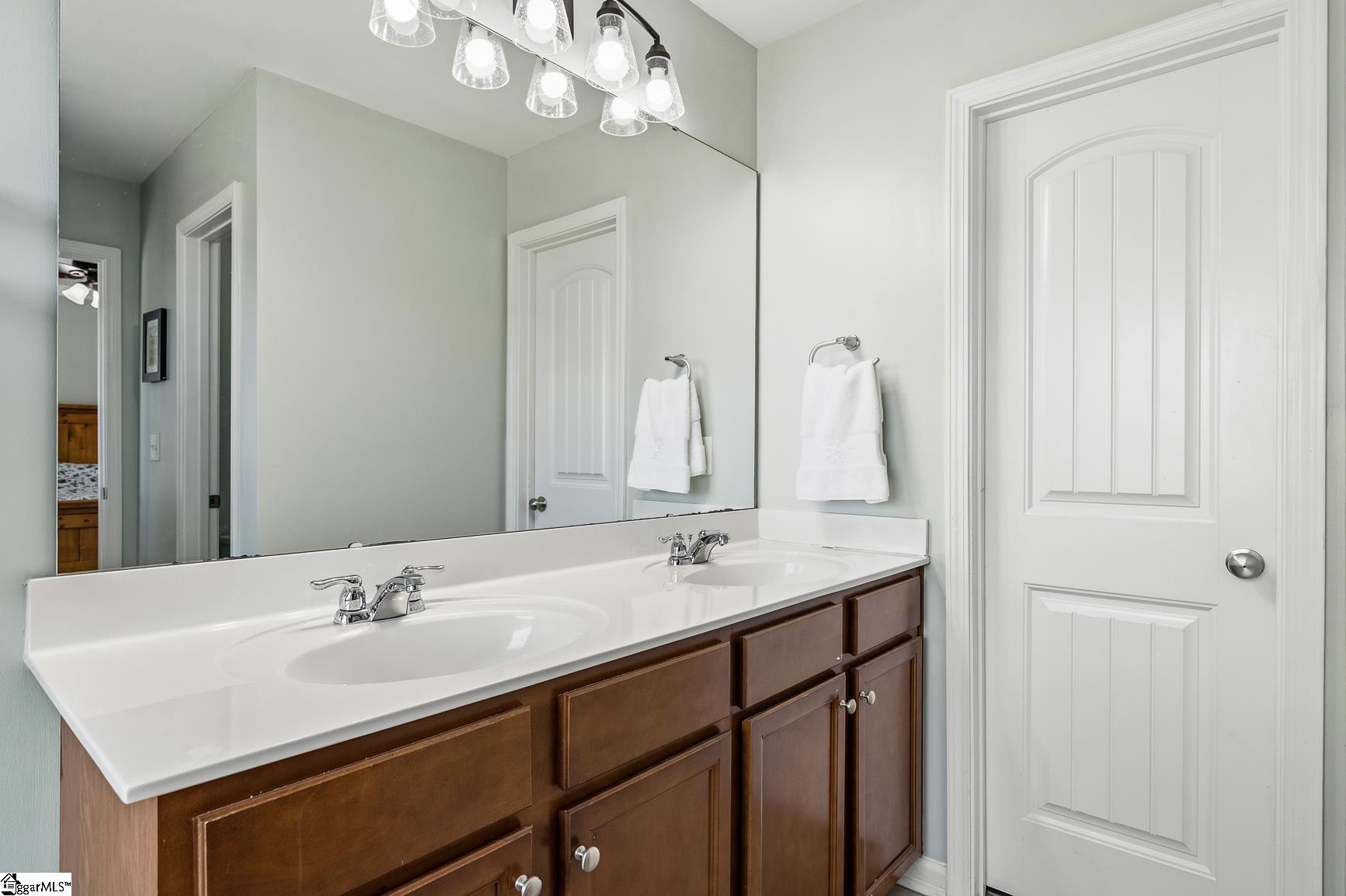 24 Duxbury Lane Property Photo 20