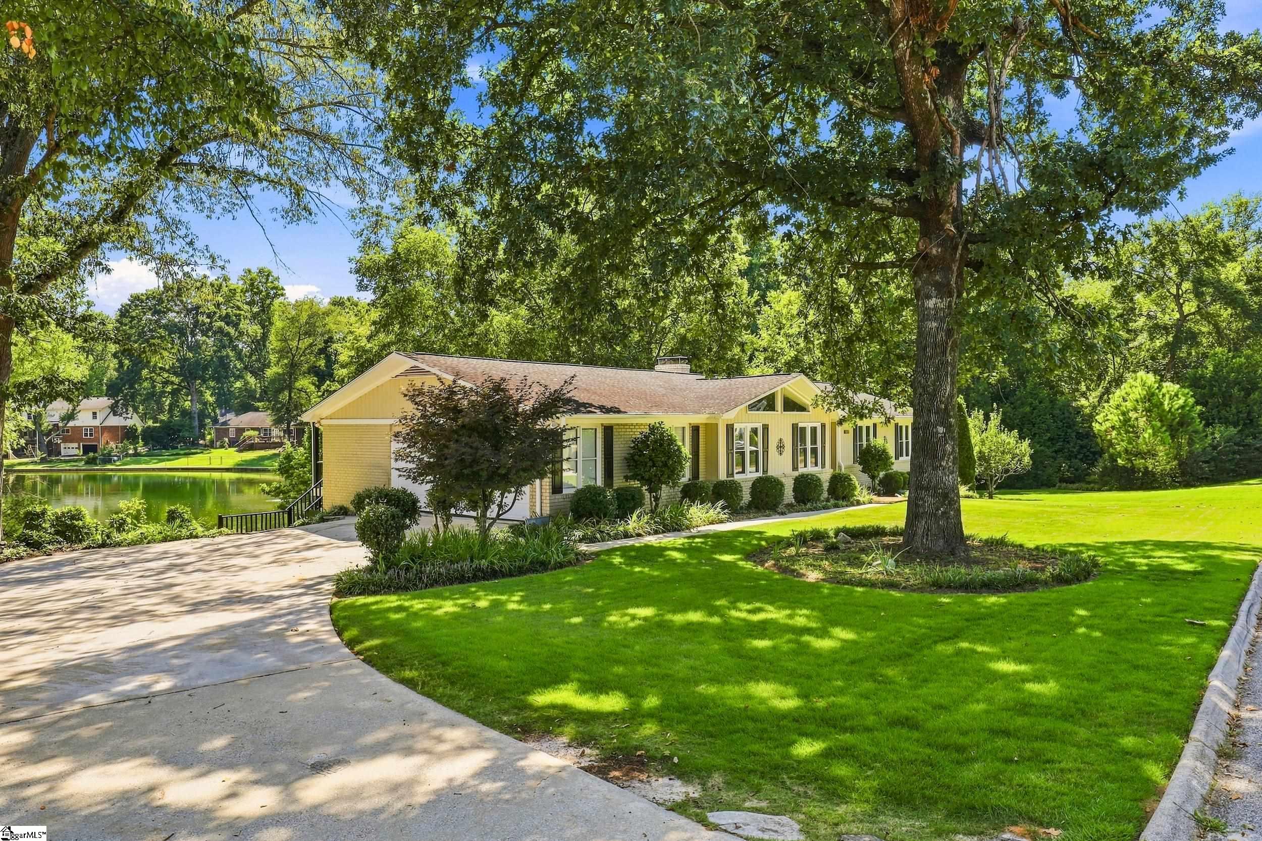 110 Stonehedge Drive Property Photo 35