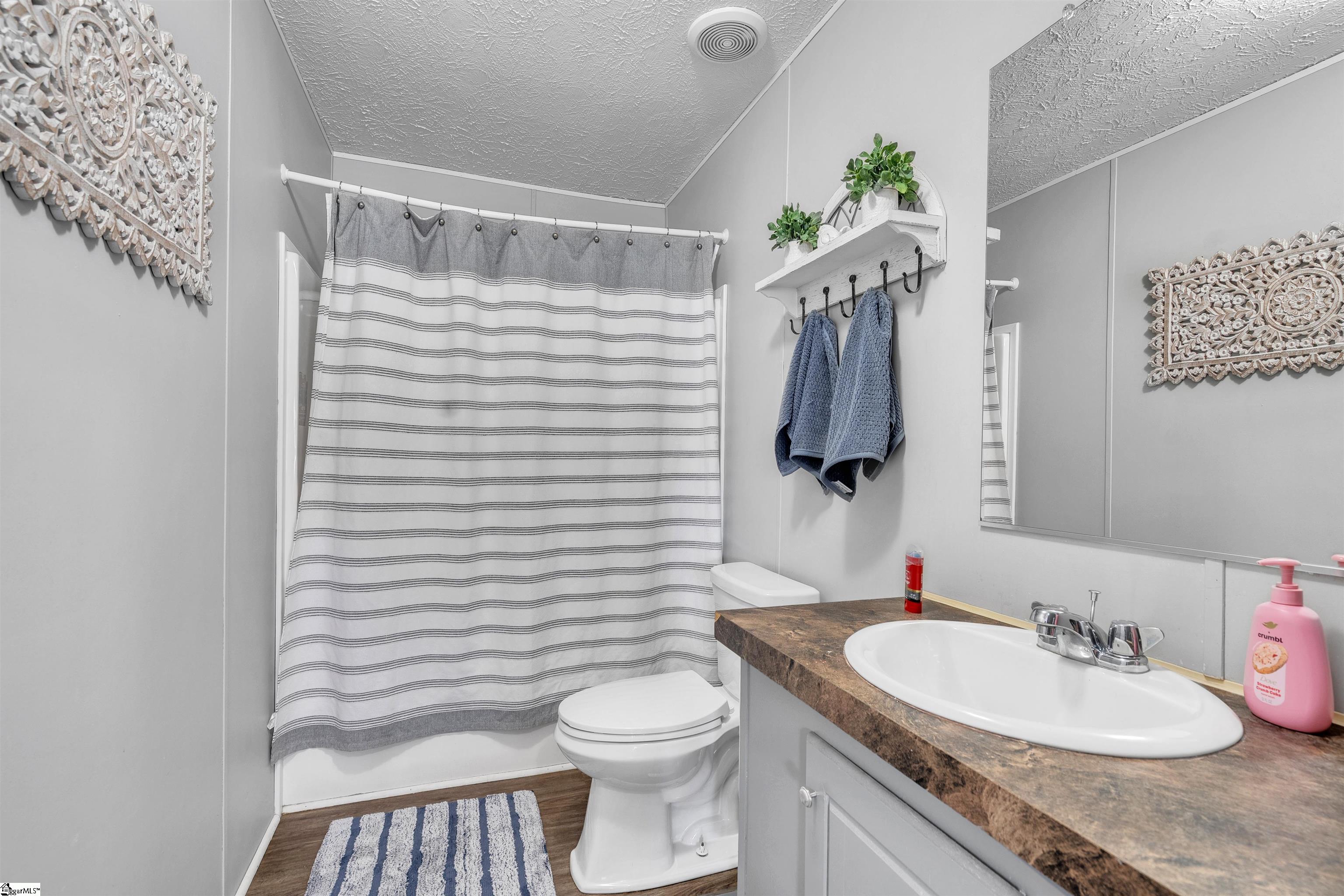 4056 Ridge Road Property Photo 17