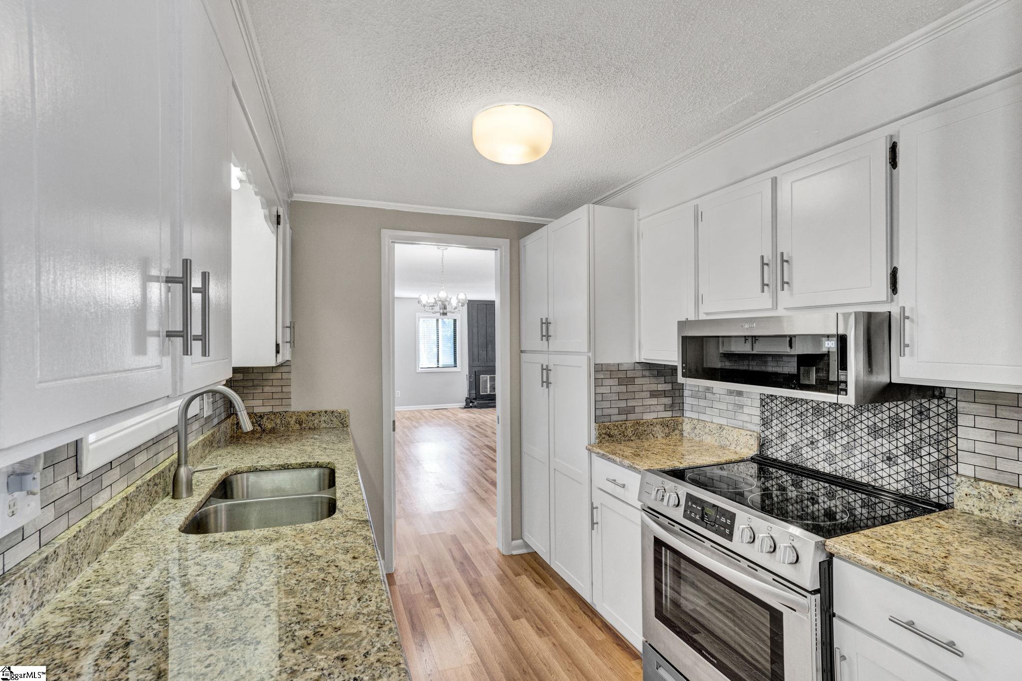 1105 Charter Oak Drive Property Photo 18