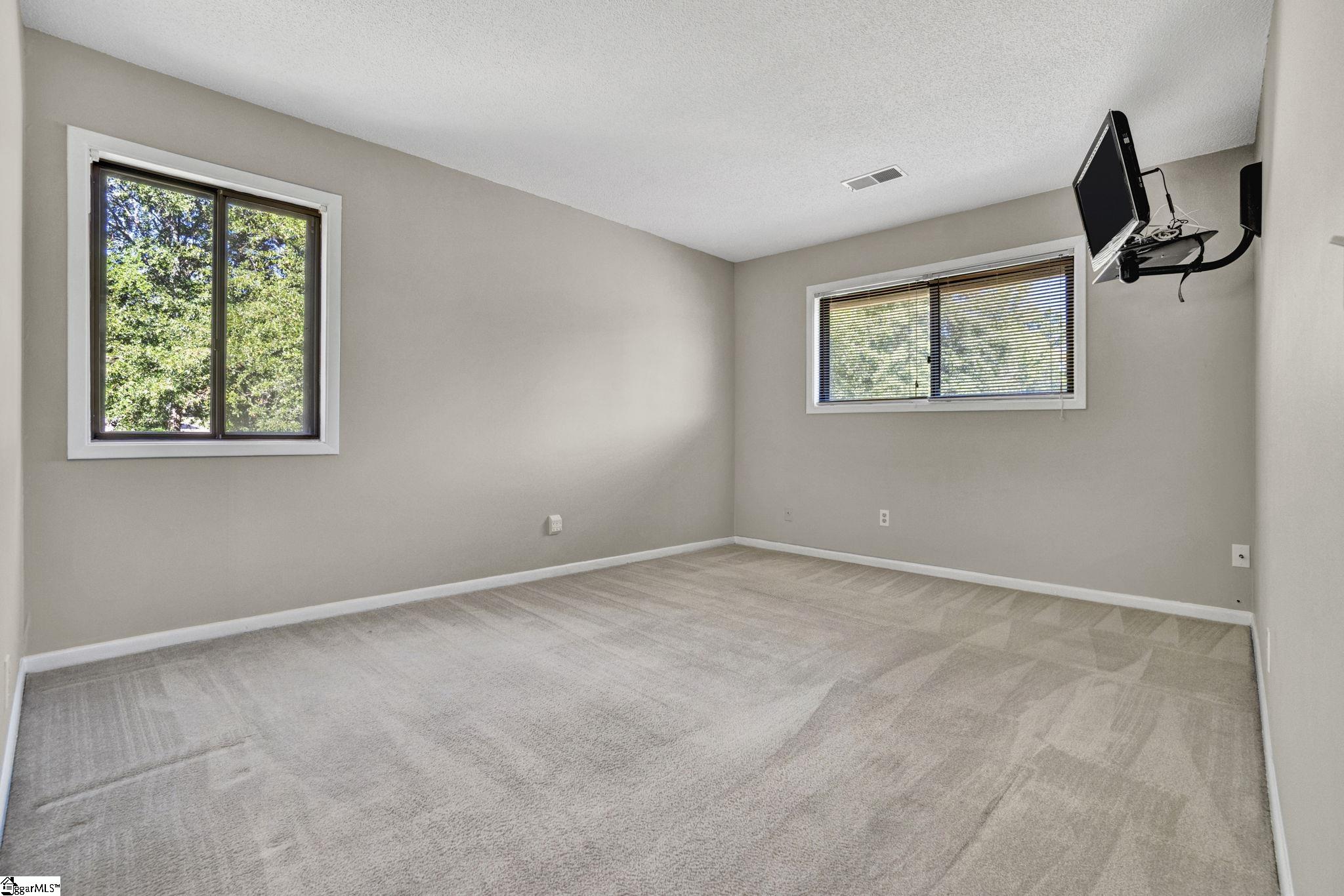 1105 Charter Oak Drive Property Photo 32