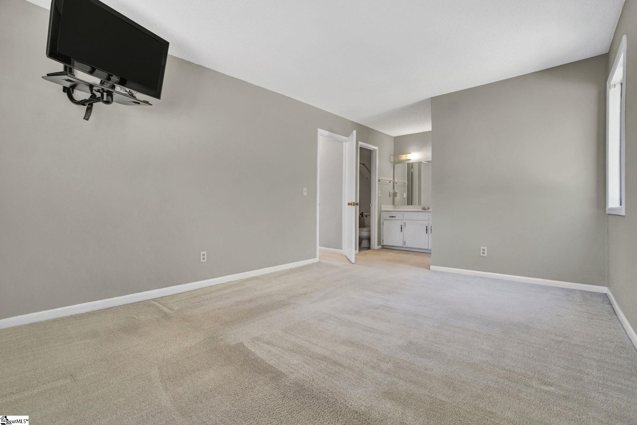1105 Charter Oak Drive Property Photo 34