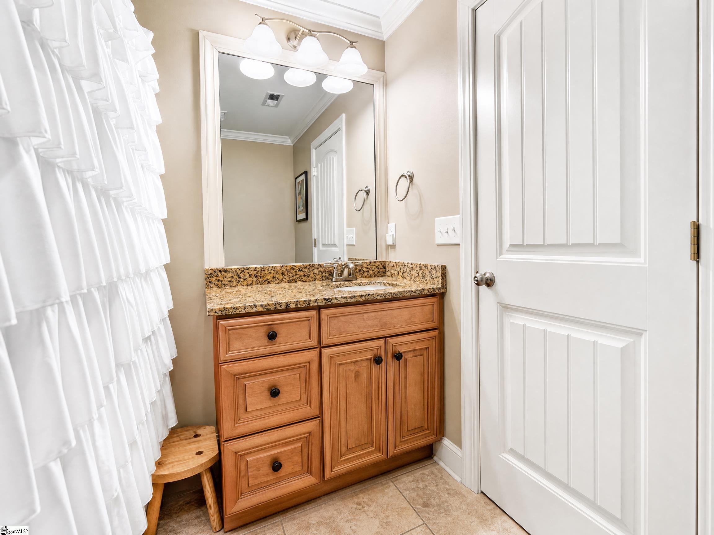 200 Hunters Woods Drive Property Photo 34