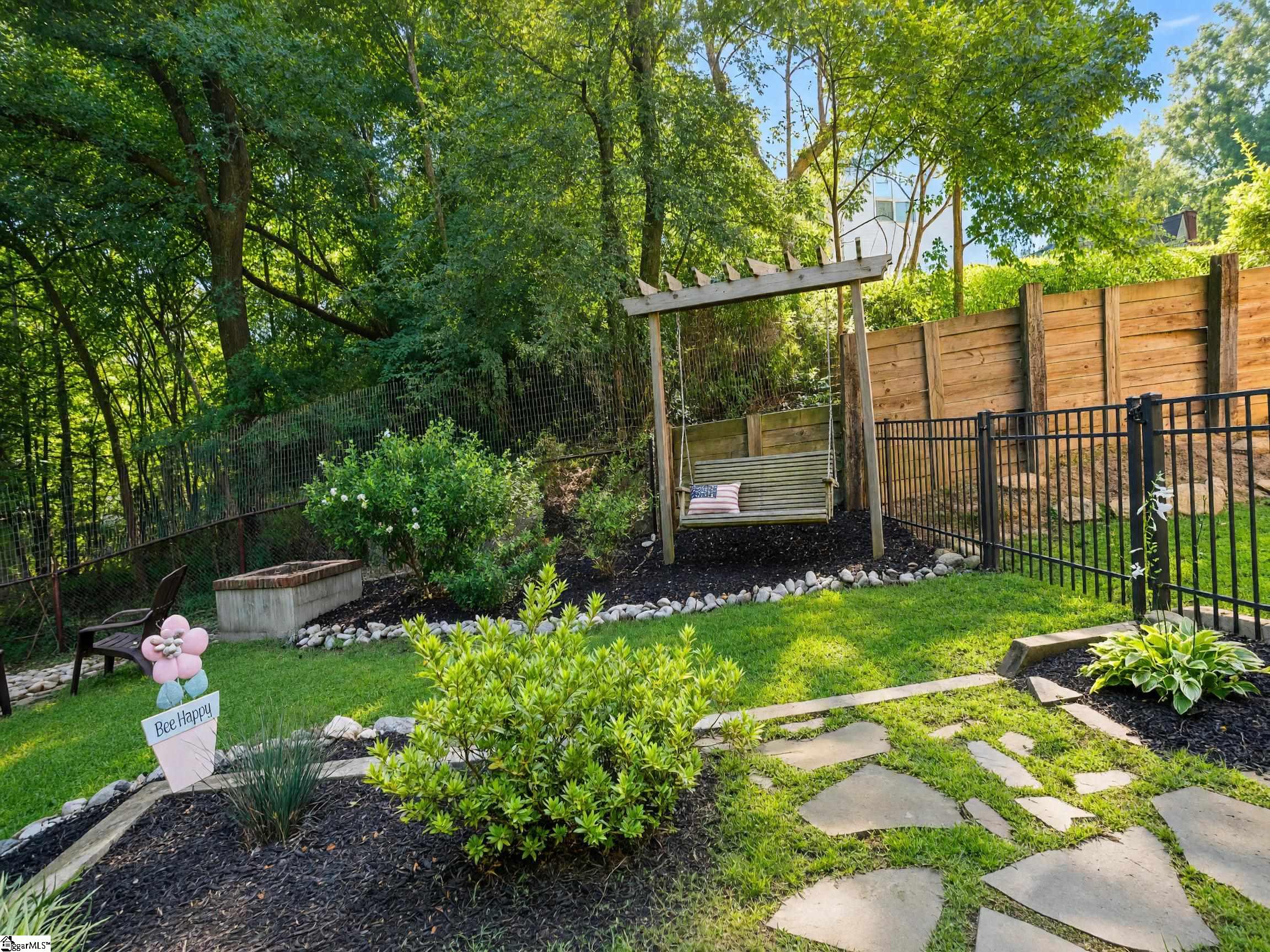200 Hunters Woods Drive Property Photo 44