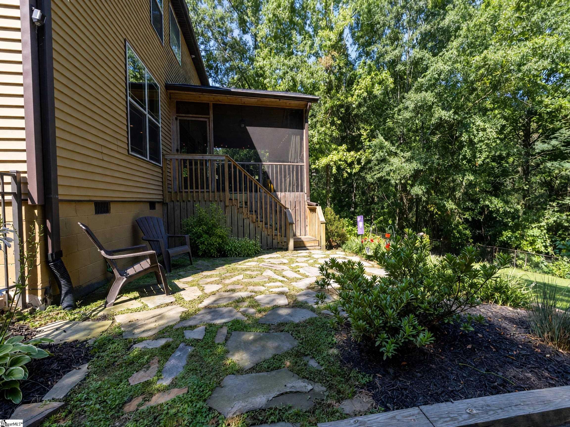 200 Hunters Woods Drive Property Photo 45