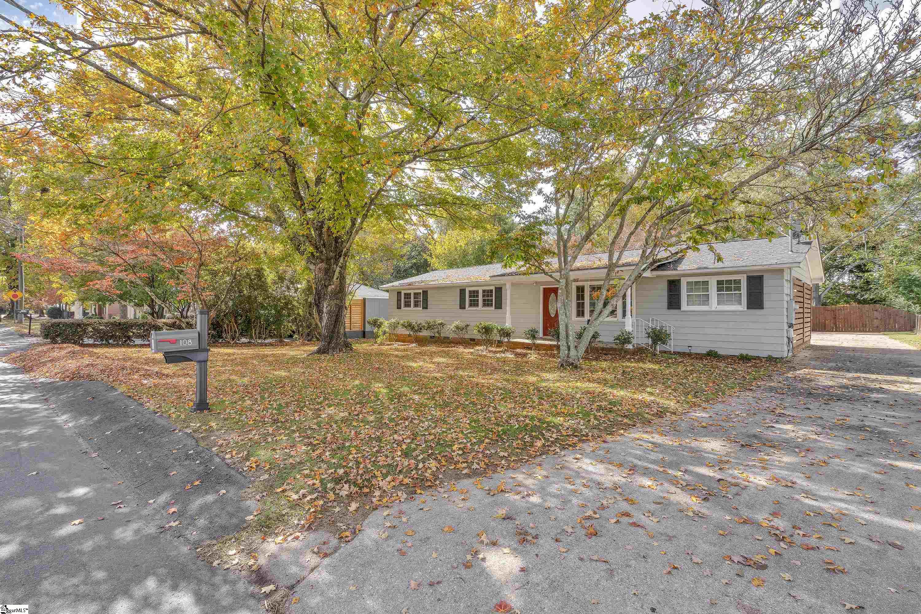 108 Holmes Drive Property Photo 3