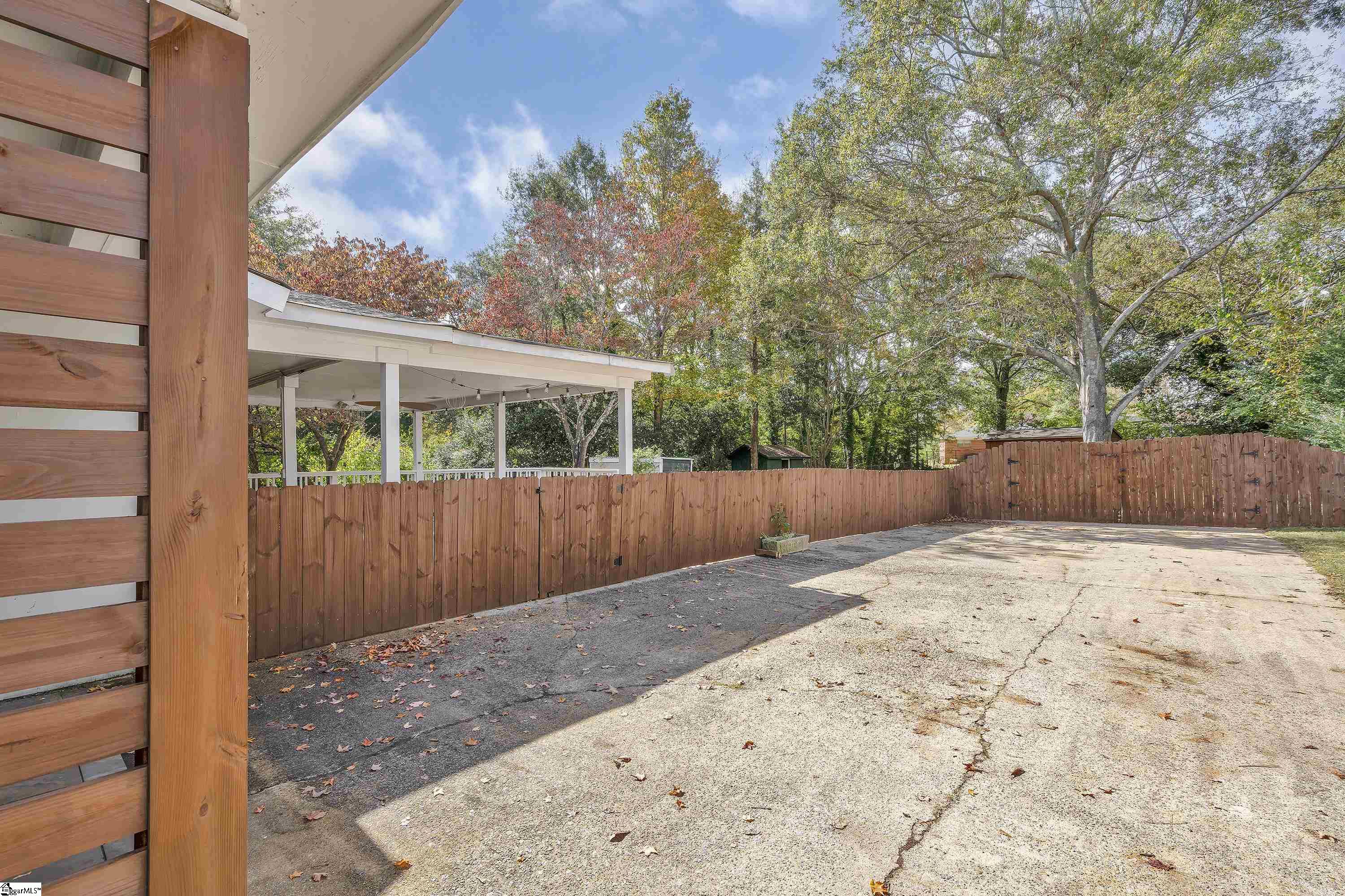 108 Holmes Drive Property Photo 8